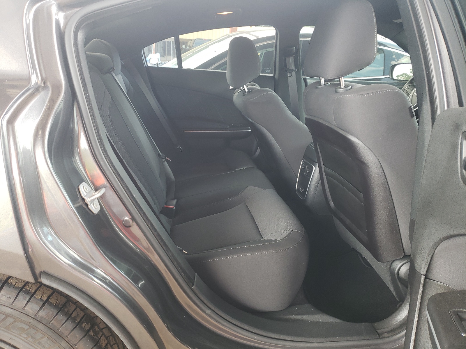 Photo 6 from auction – 2019 DODGE CHARGER SX with VIN 2C3CDXBGXKH707579