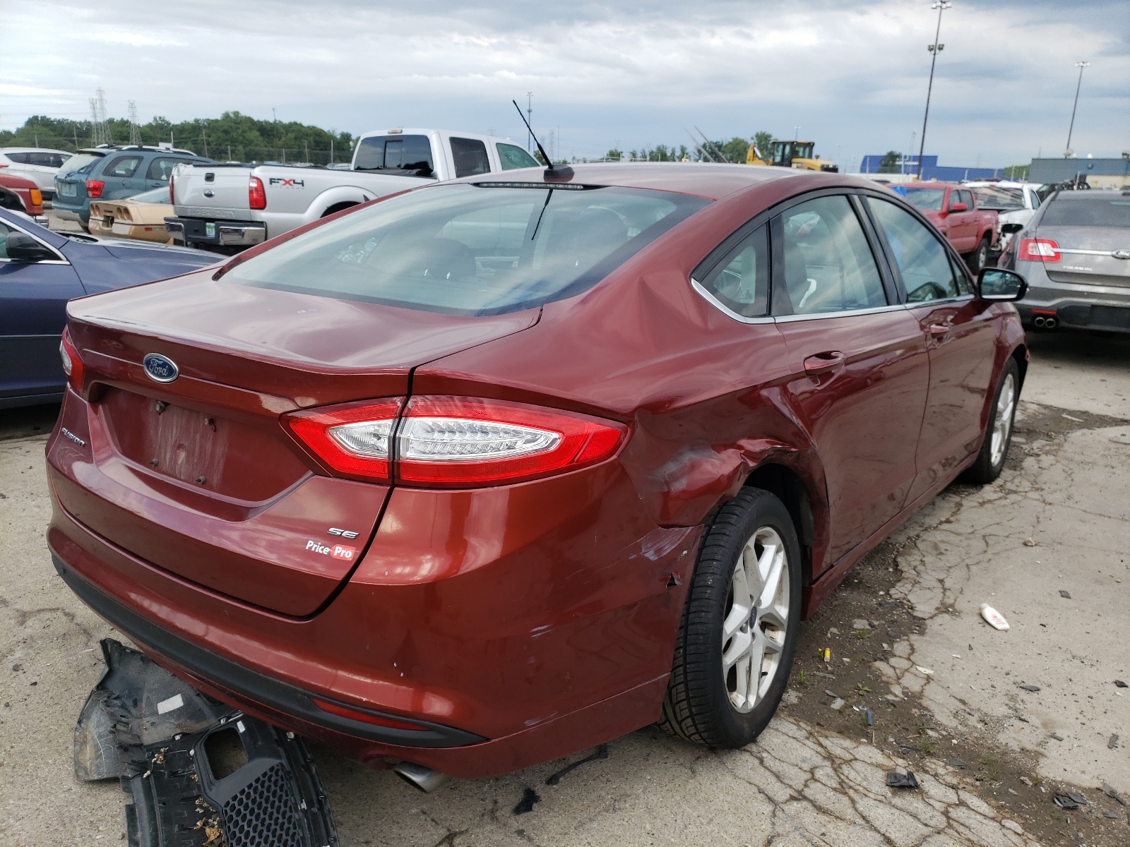 Photo 4 from auction – 2014 FORD FUSION SE with VIN 3FA6P0H75ER175638