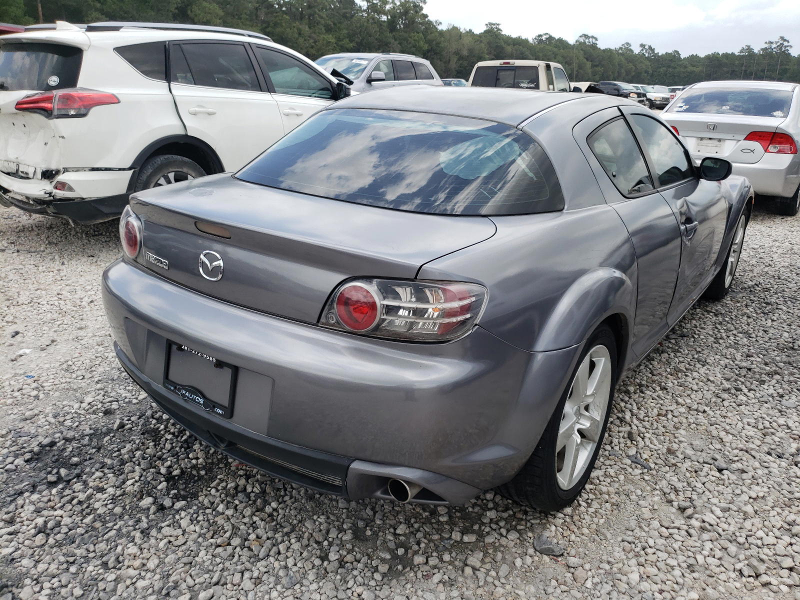 Photo 4 from auction – 2004 MAZDA RX8 with VIN JM1FE17N840140645