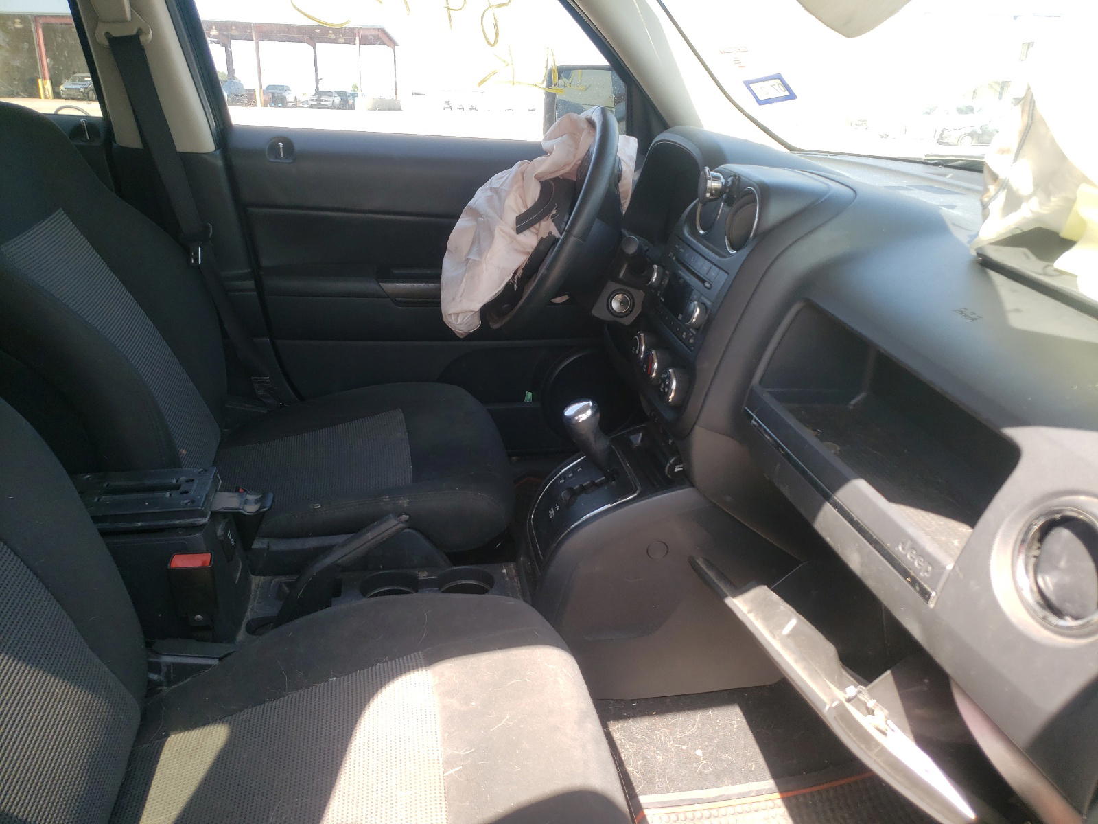 Photo 5 from auction – 2012 JEEP PATRIOT LA with VIN 1C4NJPFB7CD631670