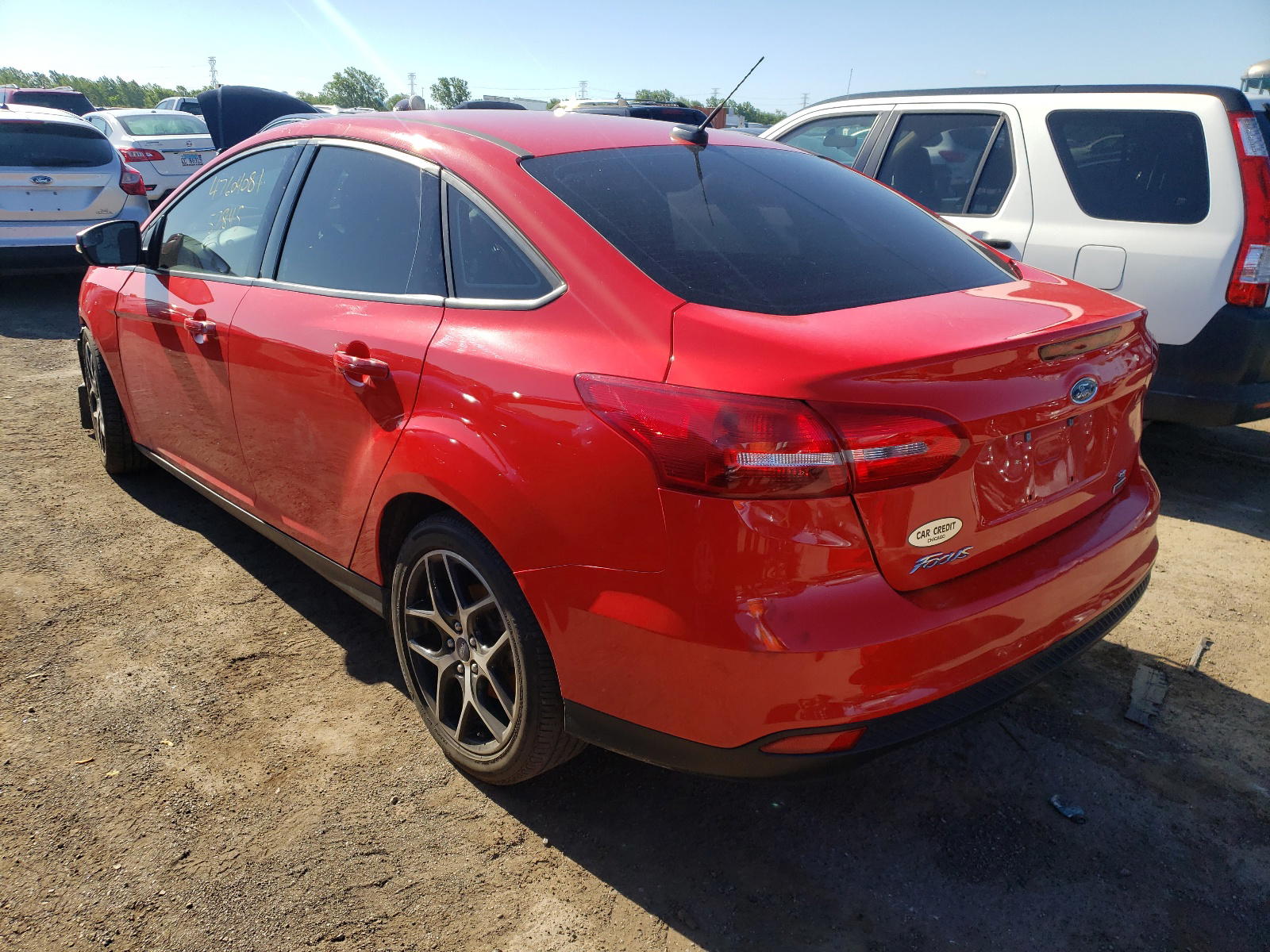 Photo 3 from auction – 2017 FORD FOCUS SE with VIN 1FADP3FE7HL275060