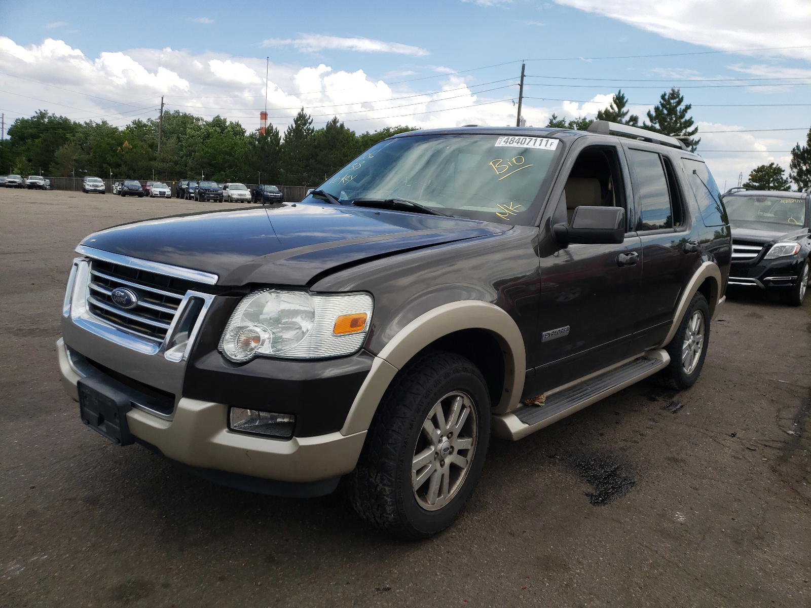Photo 2 from auction – 2006 FORD EXPLORER E with VIN 1FMEU74876UA82504