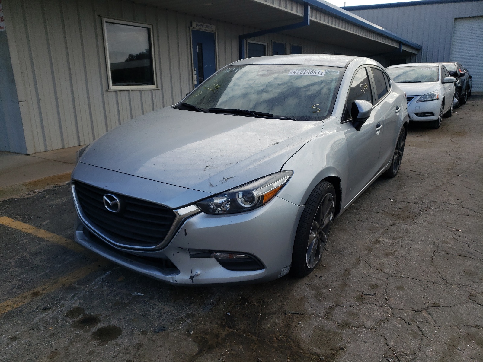 Photo 2 from auction – 2018 MAZDA 3 TOURING with VIN 3MZBN1V32JM206967