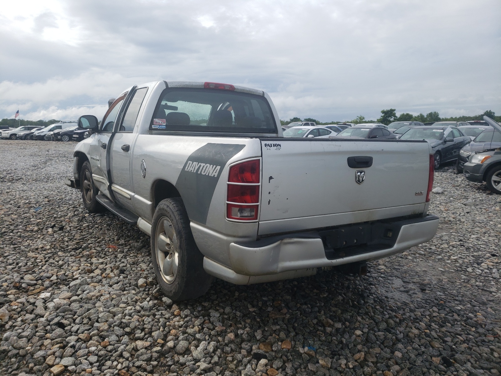 Zdjęcie 3 z aukcji – 2005 DODGE RAM 1500 S z VIN 1D7HA18D65J634739