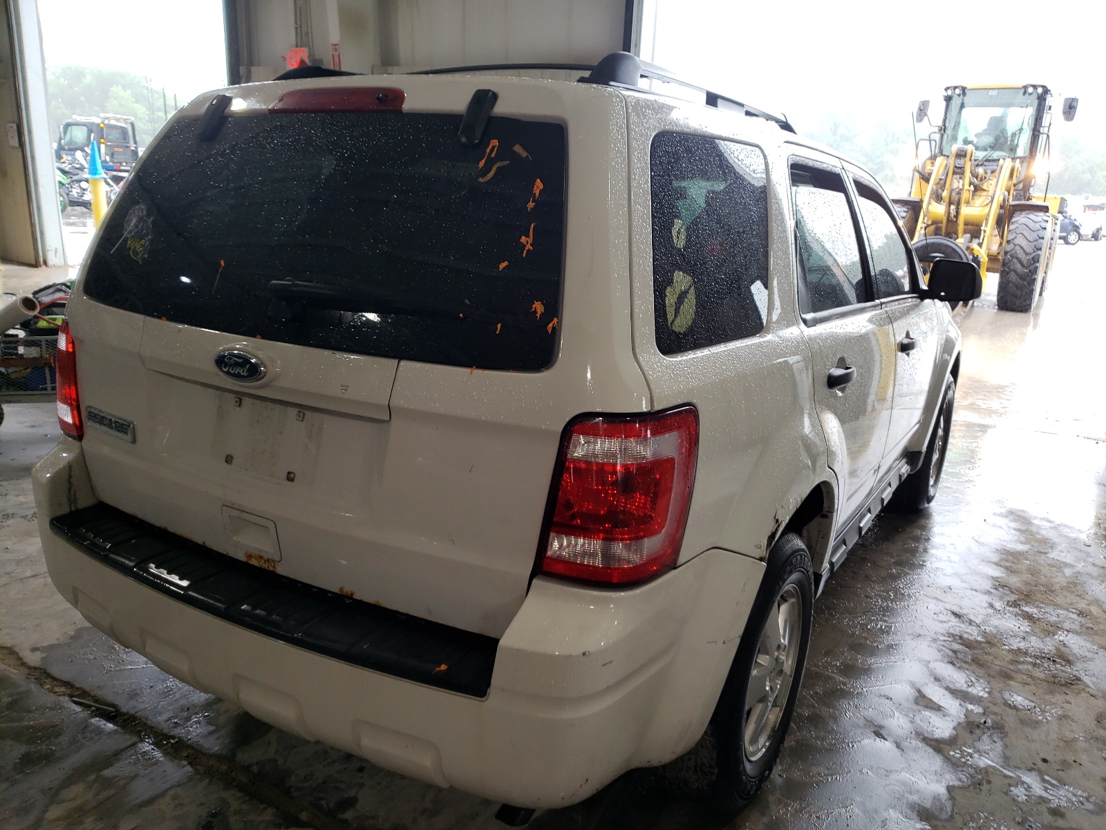 صورة رقم 3 من المزاد - 2010 FORD ESCAPE XLT مع VIN 1FMCU0D71AKA04844