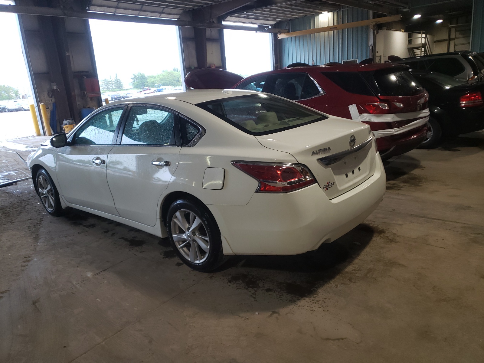 Photo 3 from auction – 2015 NISSAN ALTIMA 2.5 with VIN 1N4AL3AP7FC581017