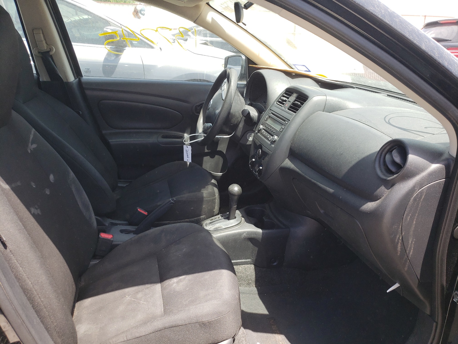 Zdjęcie 5 z aukcji – 2016 NISSAN VERSA S z VIN 3N1CN7AP3GL883238