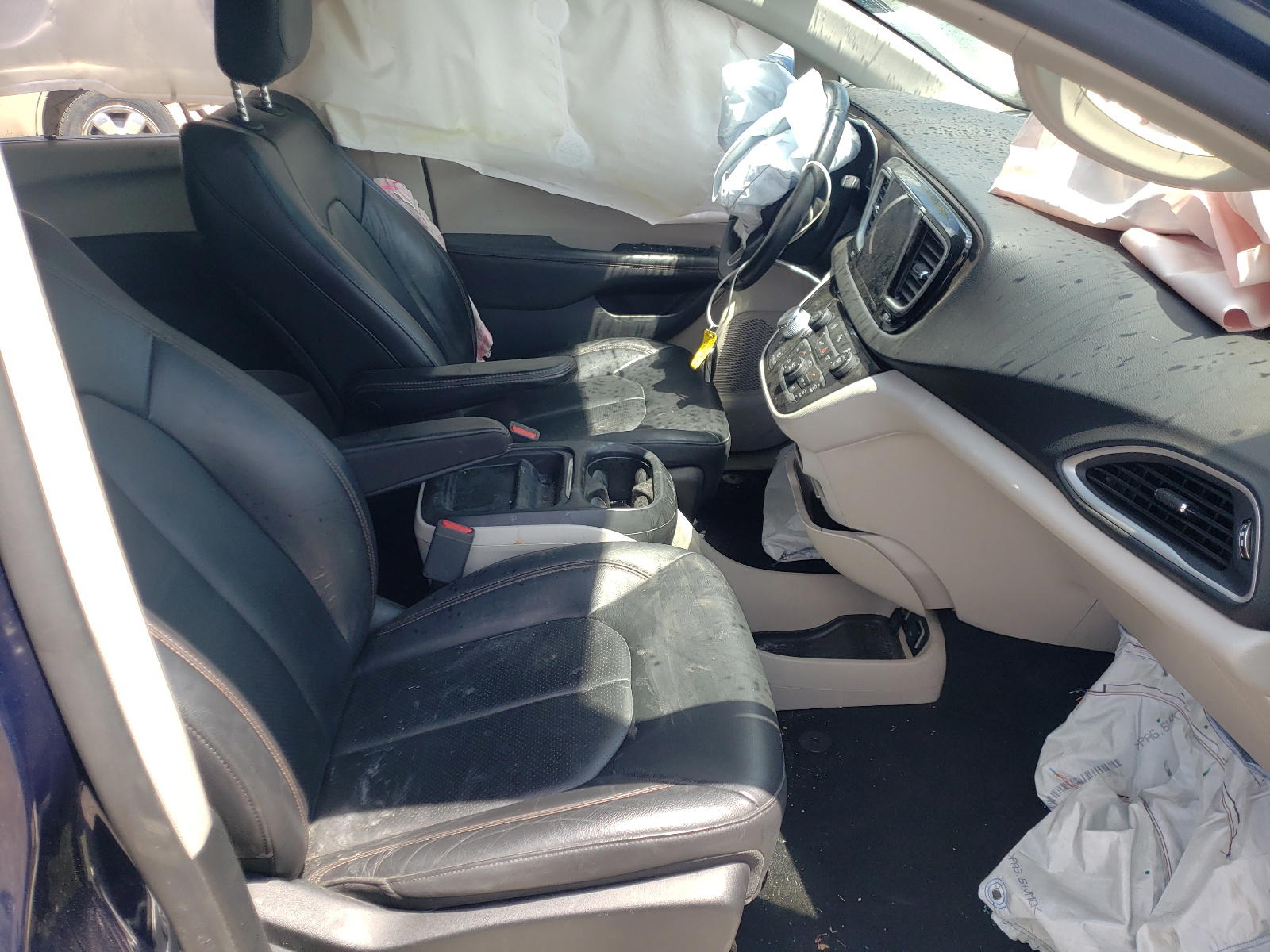 Photo 5 from auction – 2018 CHRYSLER PACIFICA T with VIN 2C4RC1BG2JR226997