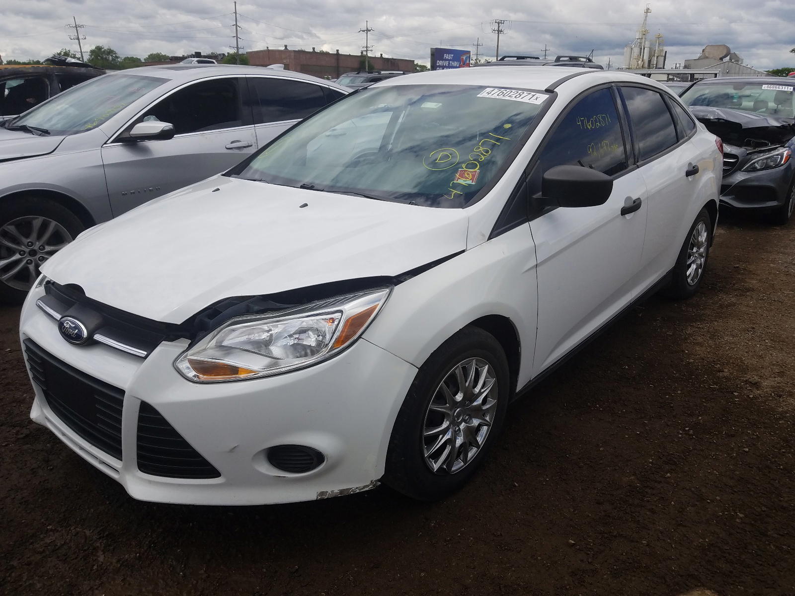 Photo 2 from auction – 2013 FORD FOCUS S with VIN 1FADP3E22DL370403