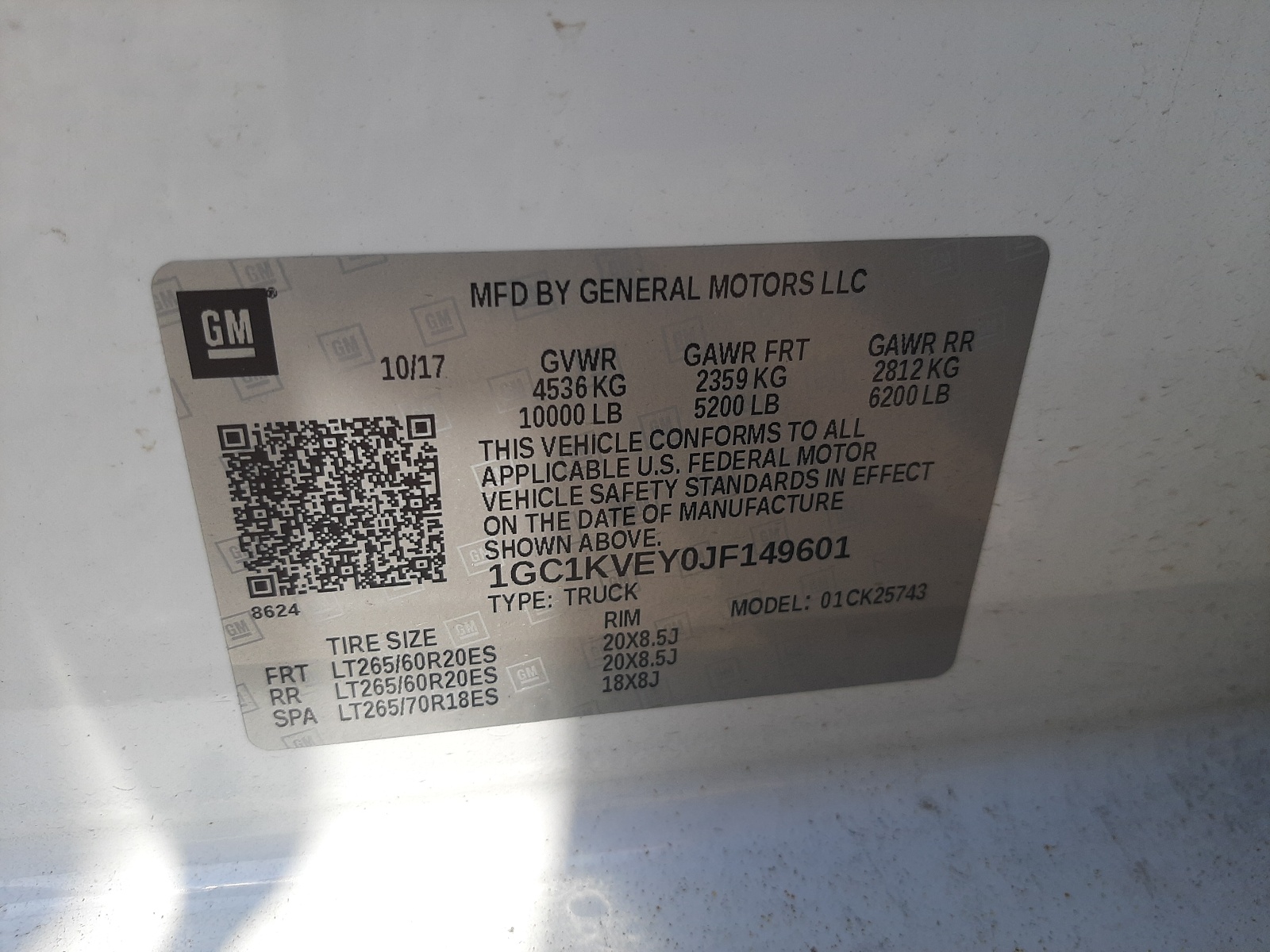 Photo 10 from auction – 2018 CHEVROLET SILVERADO with VIN 1GC1KVEY0JF149601