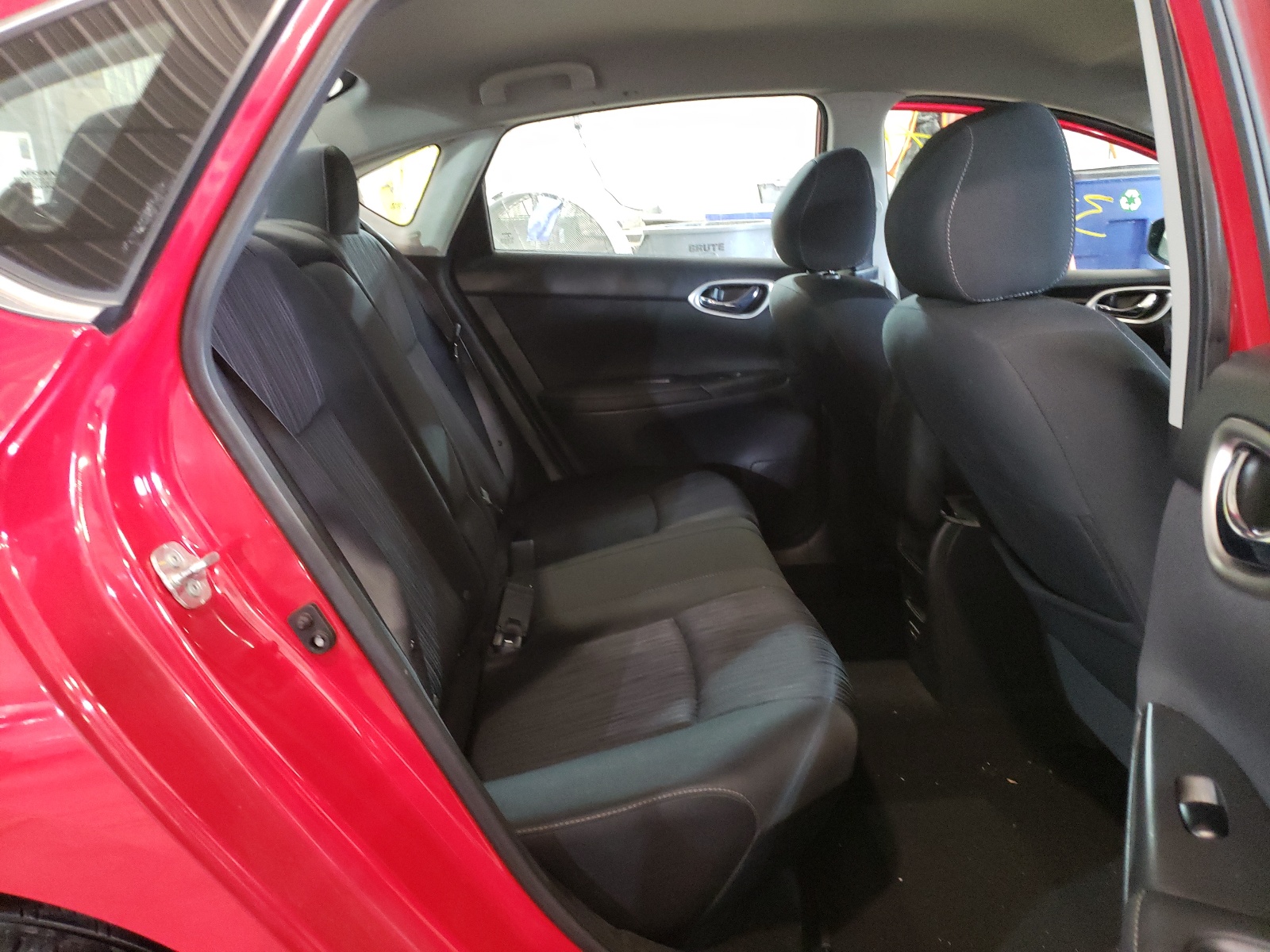Photo 6 from auction – 2019 NISSAN SENTRA S with VIN 3N1AB7AP2KL609845