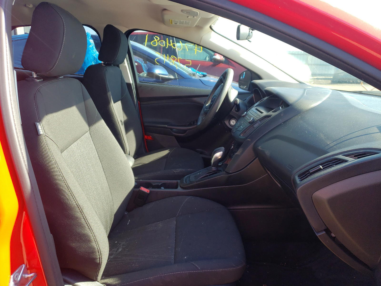Photo 5 from auction – 2017 FORD FOCUS SE with VIN 1FADP3FE7HL275060