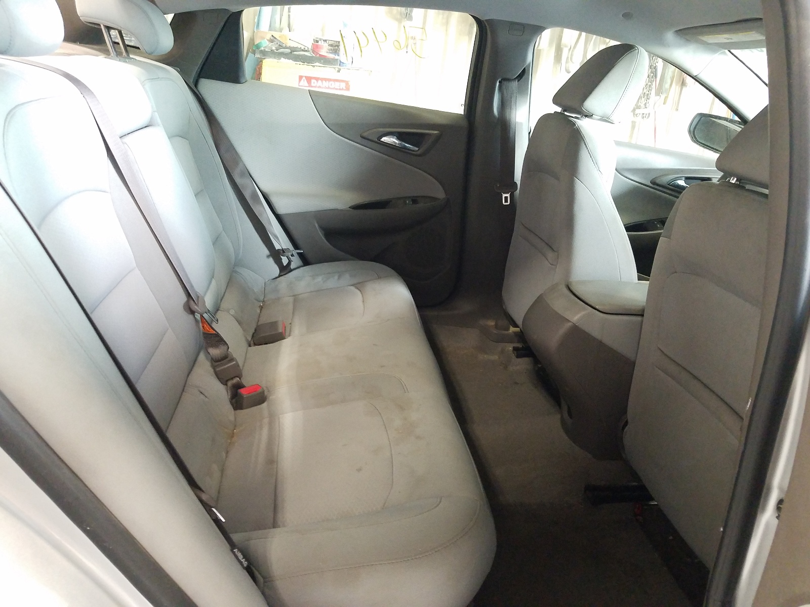 Photo 6 from auction – 2017 CHEVROLET MALIBU LS with VIN 1G1ZB5ST2HF138114