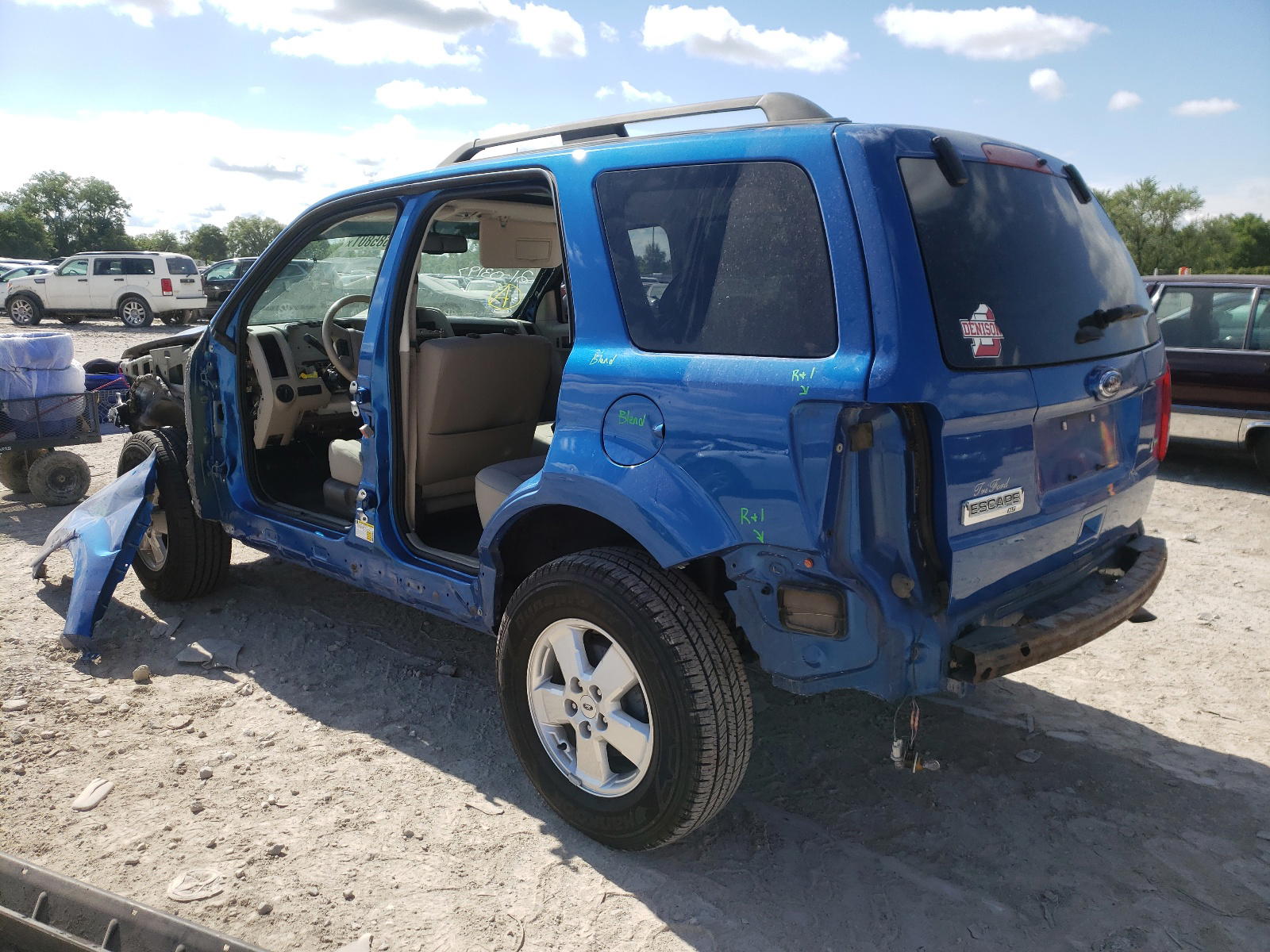 Photo 3 from auction – 2012 FORD ESCAPE with VIN 1FMCU0DG7CKB29897