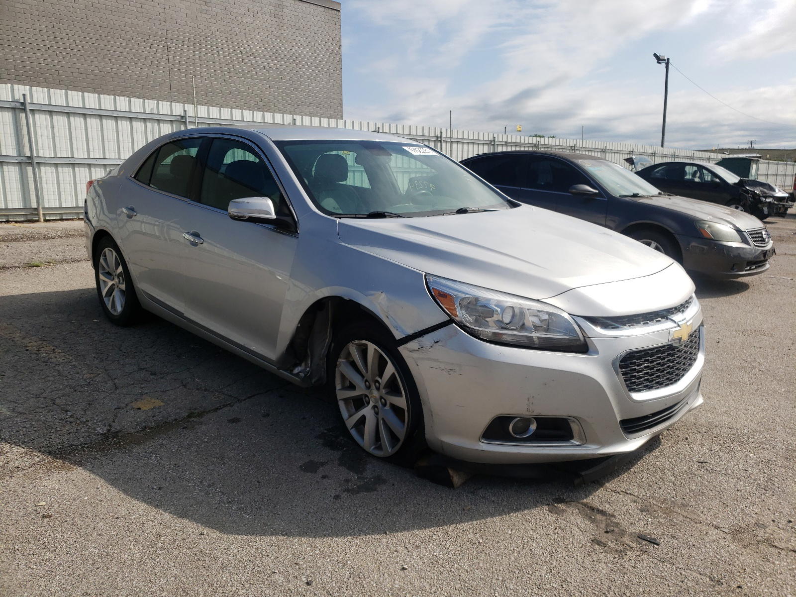 CHEVROLET MALIBU LIM 2016 with VIN 1G11E5SA3GF105463 - Photo from auction