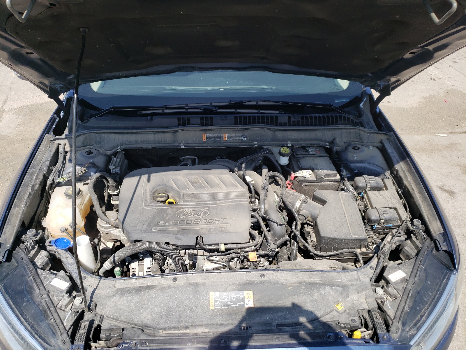 Photo 7 from auction – 2018 FORD FUSION SE with VIN 3FA6P0HD8JR136090