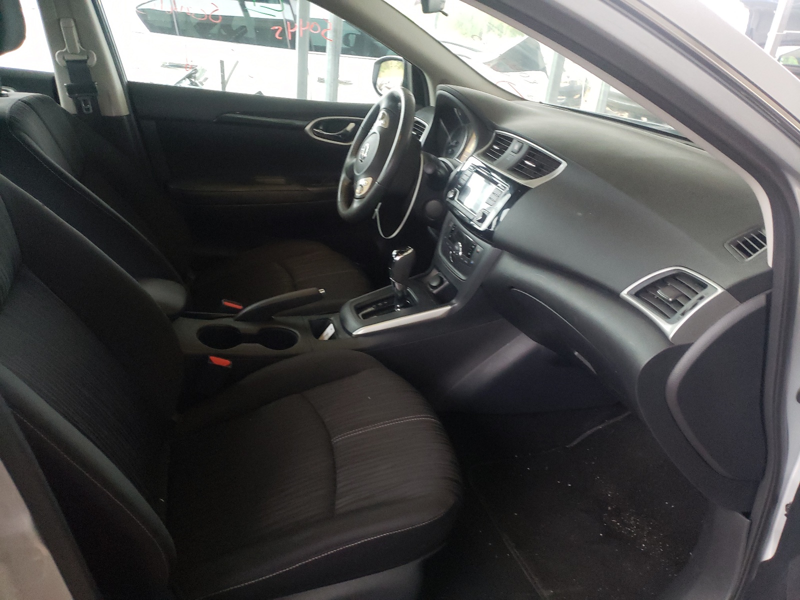 Photo 5 from auction – 2018 NISSAN SENTRA S with VIN 3N1AB7AP2JY265547