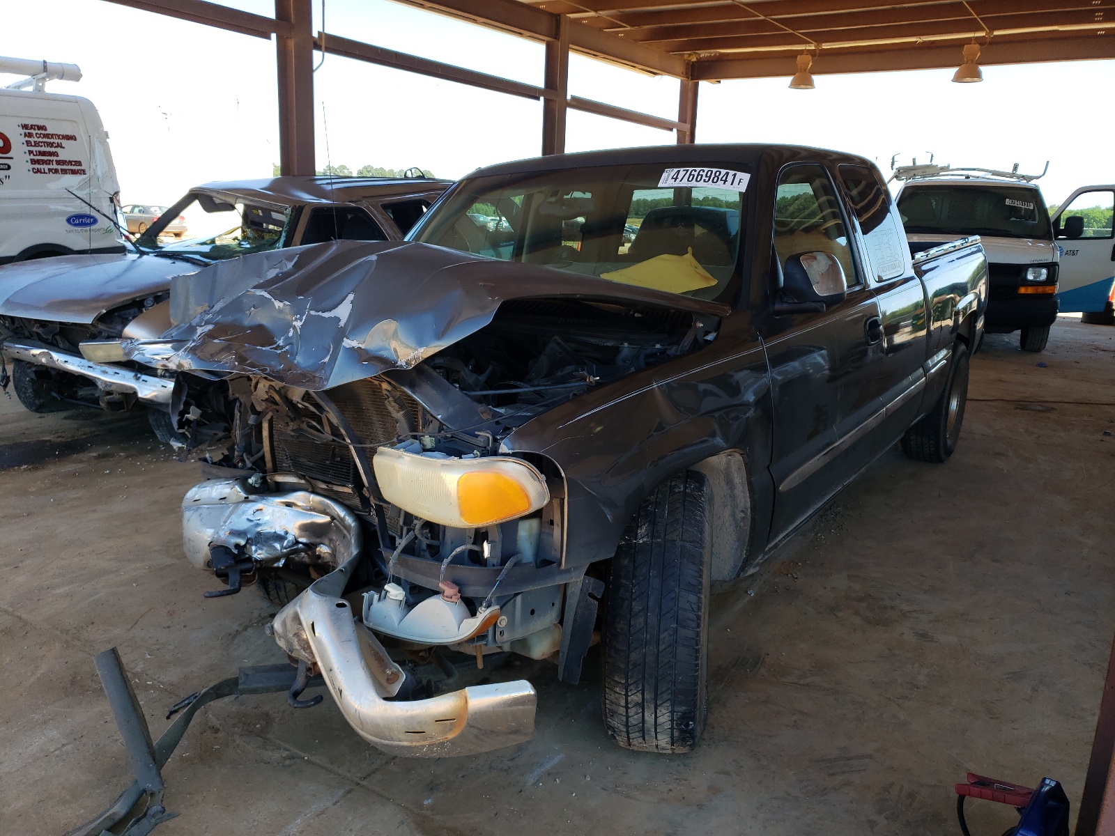 Photo 2 from auction – 1999 GMC NEW SIERRA with VIN 2GTEC19T9X1512712