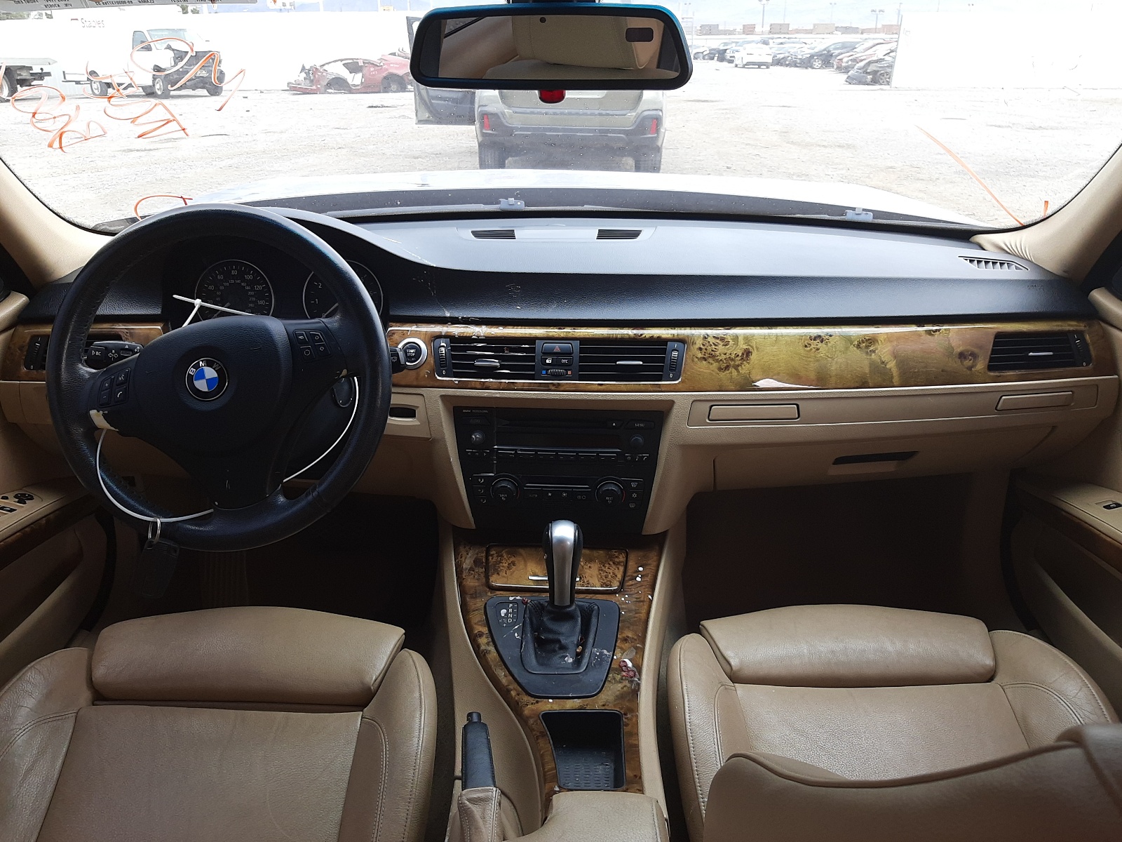Photo 9 from auction – 2006 BMW 325 I AUTO with VIN WBAVB17566NK30626
