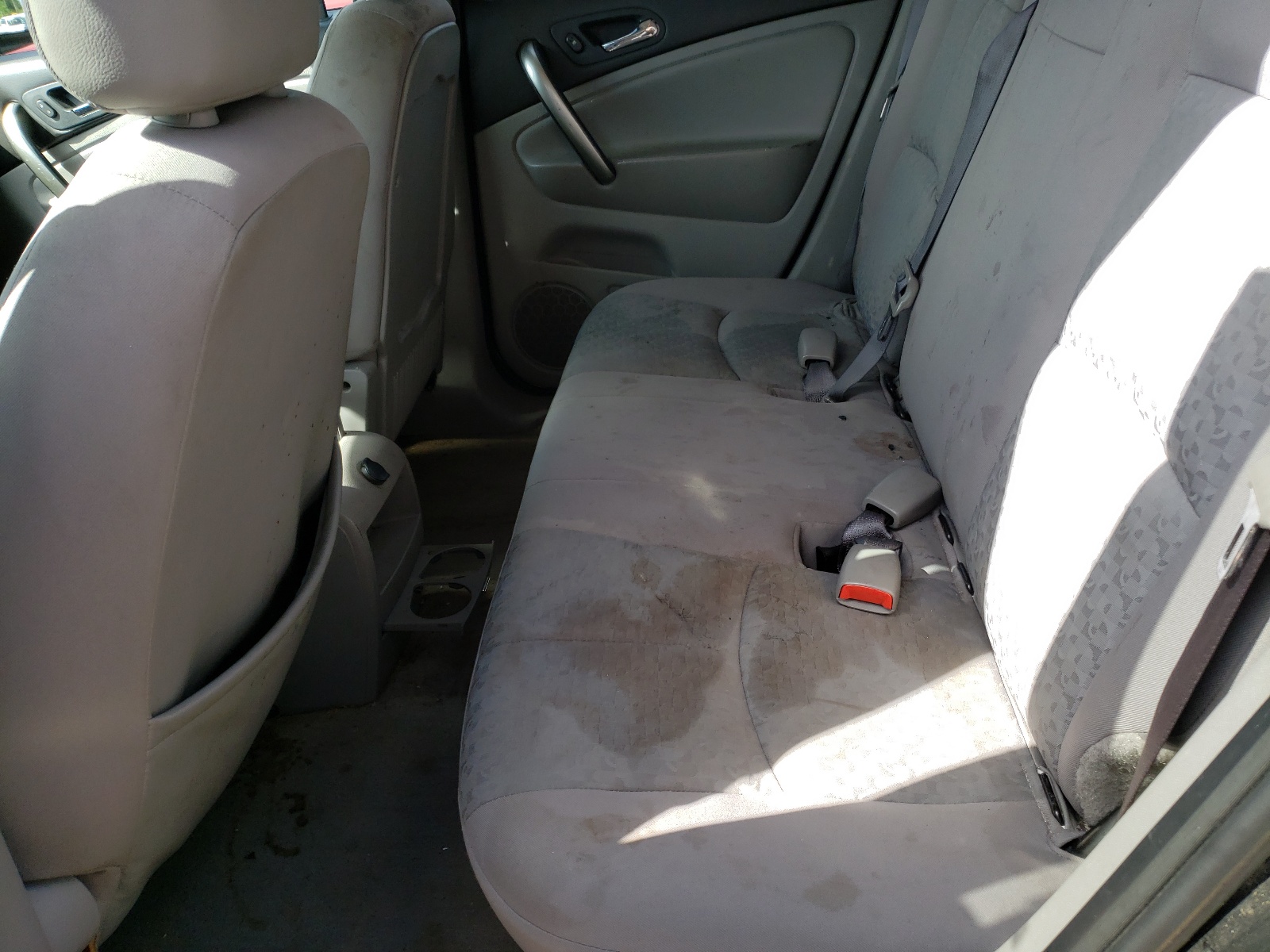 Photo 6 from auction – 2006 SATURN VUE with VIN 5GZCZ33D76S899437