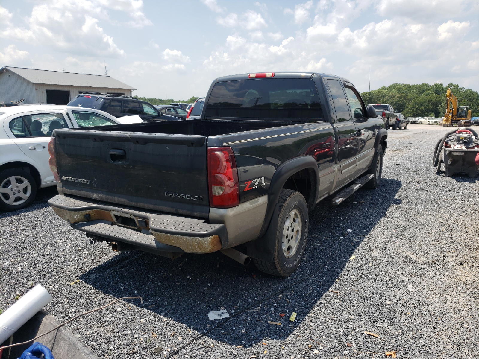 Photo 4 from auction – 2003 CHEVROLET SILVERADO with VIN 2GCEK19T631223820