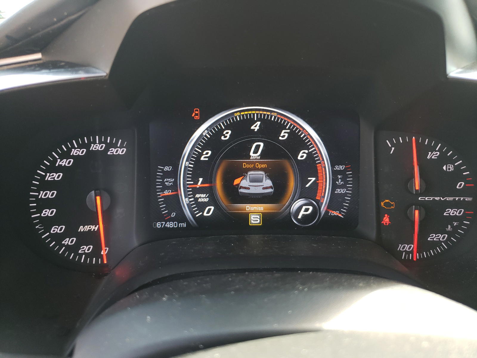 Photo 8 from auction – 2014 CHEVROLET CORVETTE S with VIN 1G1YK2D75E5123697
