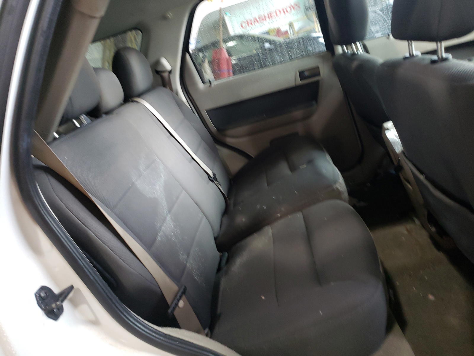 Photo 4 from auction – 2010 FORD ESCAPE XLT with VIN 1FMCU0D71AKA04844