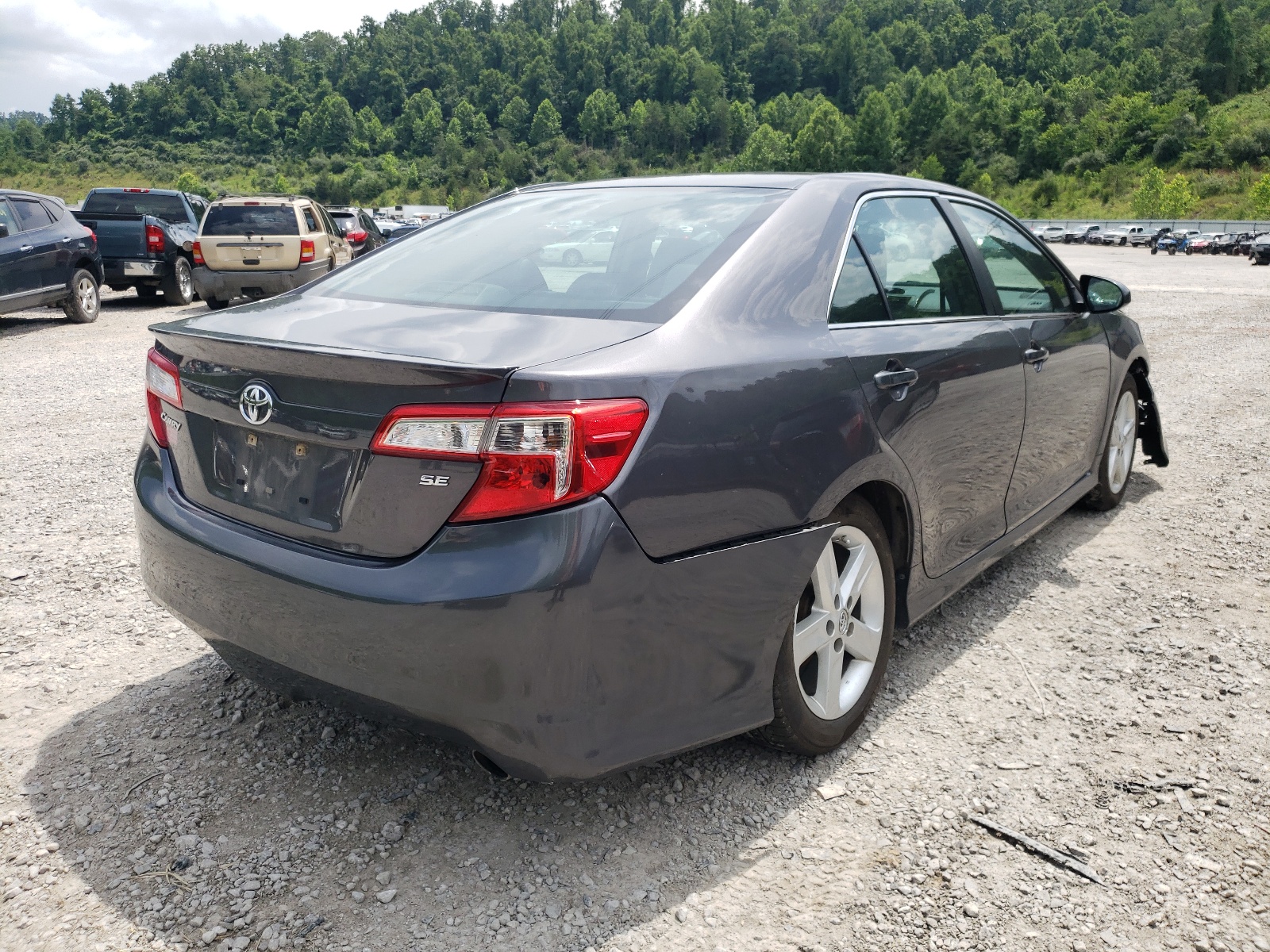 Photo 4 from auction – 2014 TOYOTA CAMRY L with VIN 4T1BF1FK3EU387256