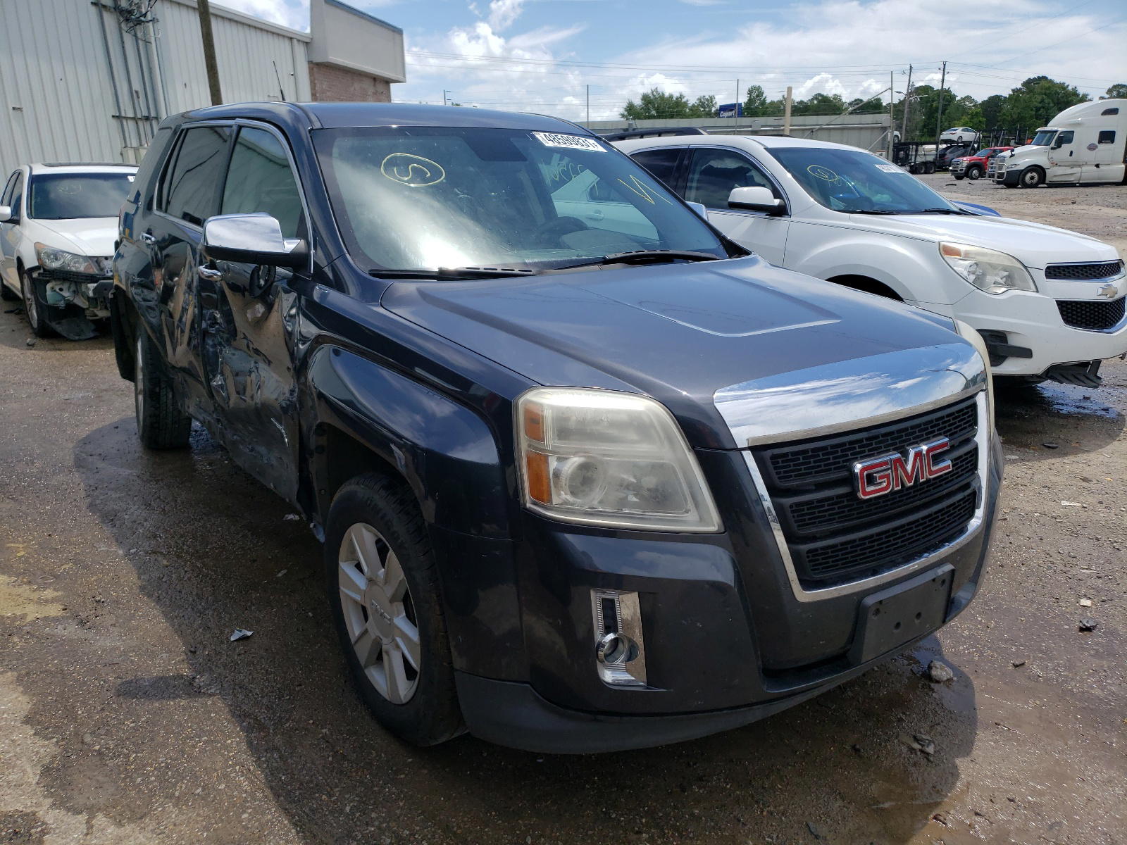 GMC TERRAIN 2010 with VIN 2CTALBEW4A6355755 - Photo from auction