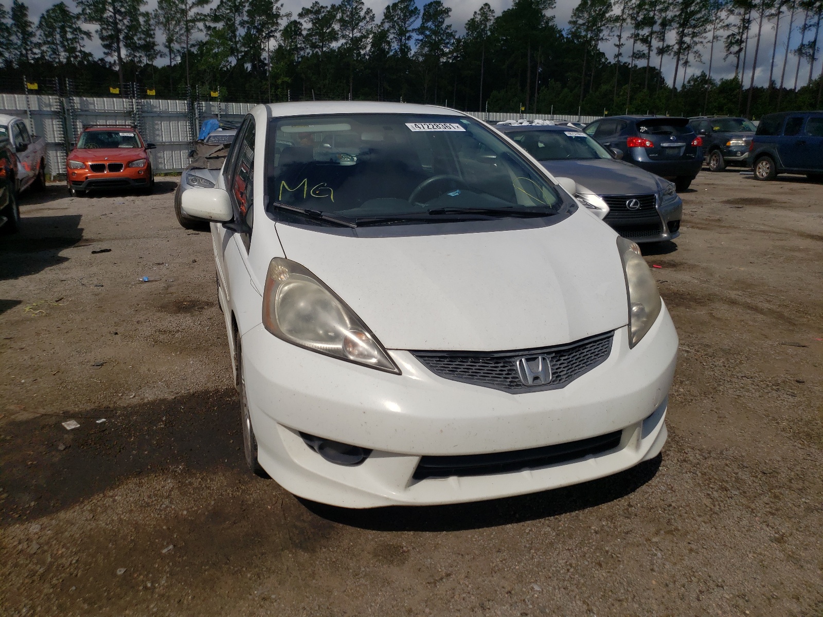 Photo 9 from auction – 2009 HONDA FIT with VIN JHMGE874X9S021168