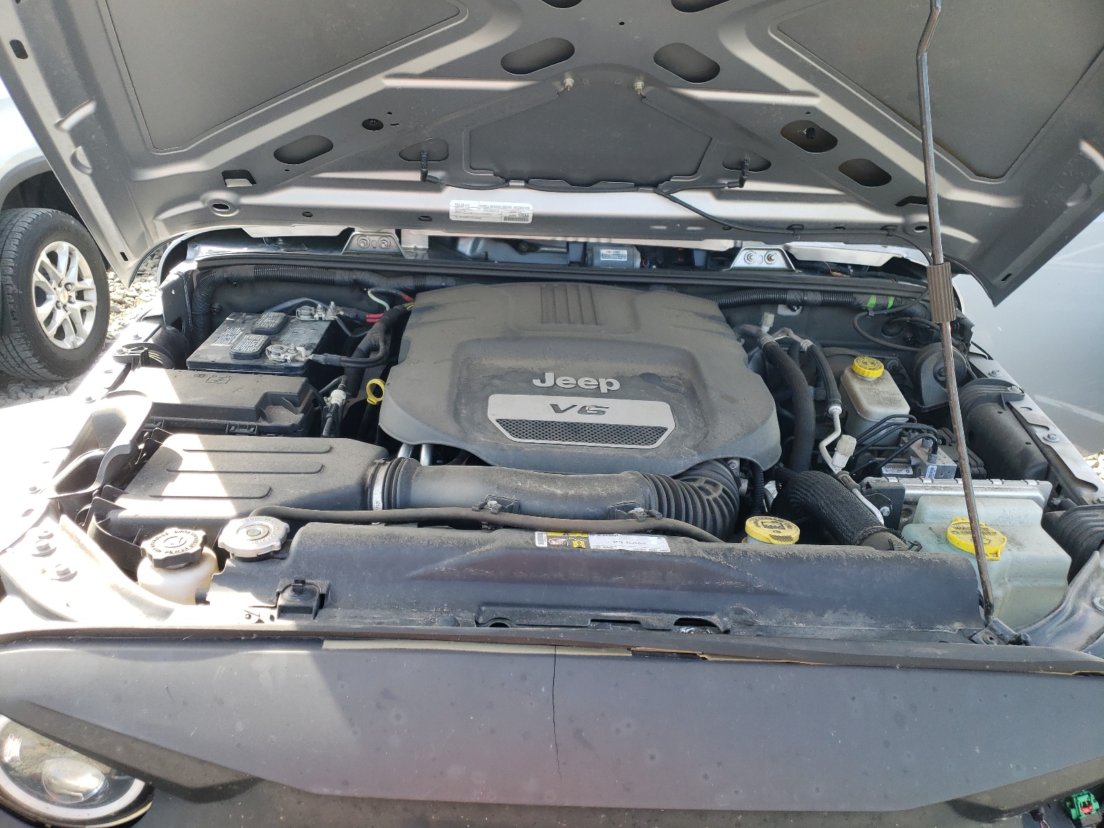 Photo 7 from auction – 2015 JEEP WRANGLER U with VIN 1C4BJWDG8FL768235