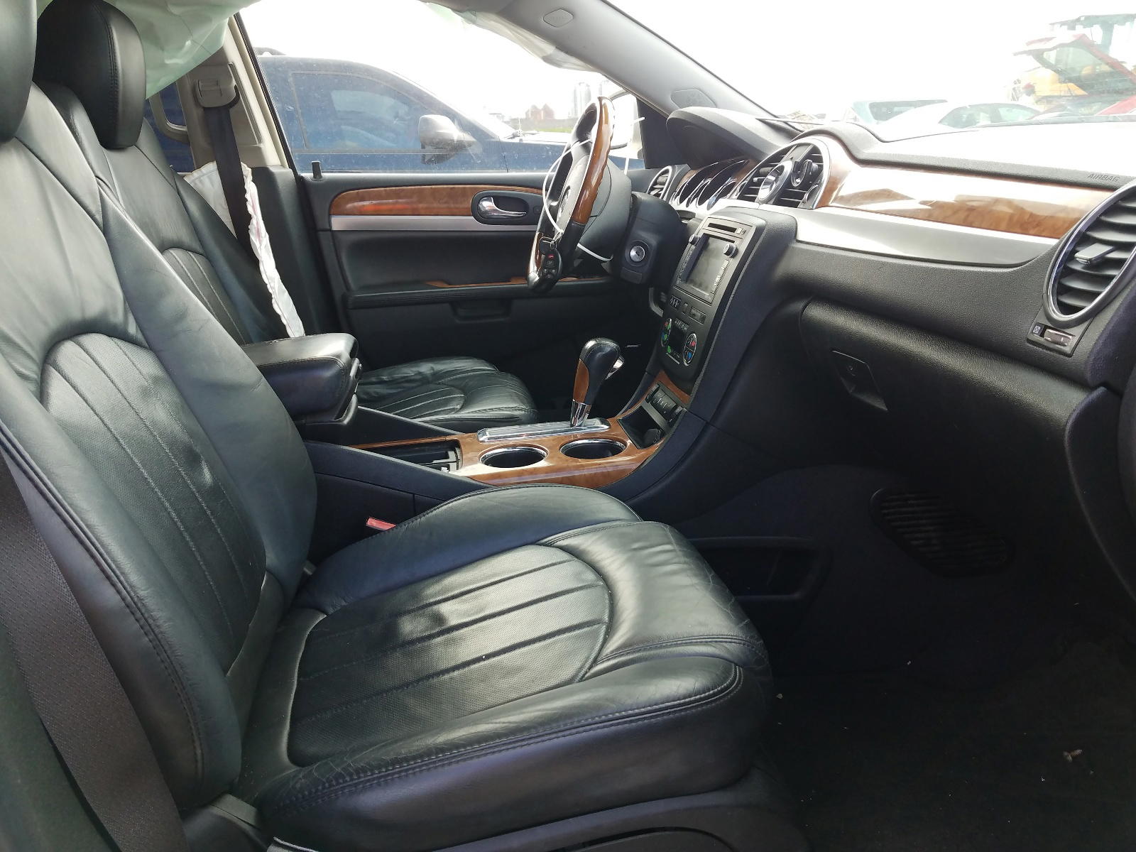 Photo 5 from auction – 2010 BUICK ENCLAVE CX with VIN 5GALRCED8AJ166926