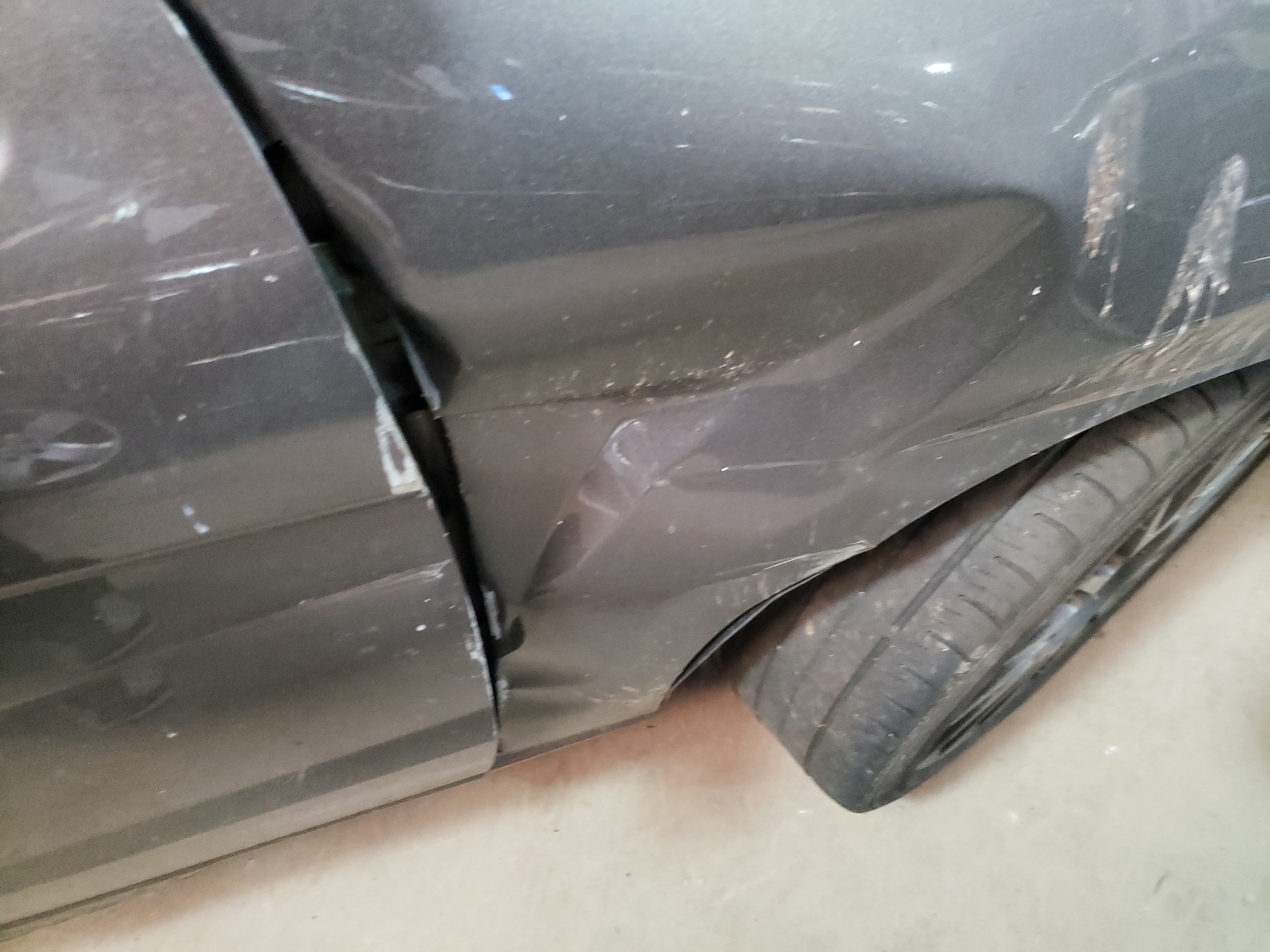 Photo 9 from auction – 2010 FORD FOCUS SES with VIN 1FAHP3GN4AW245471