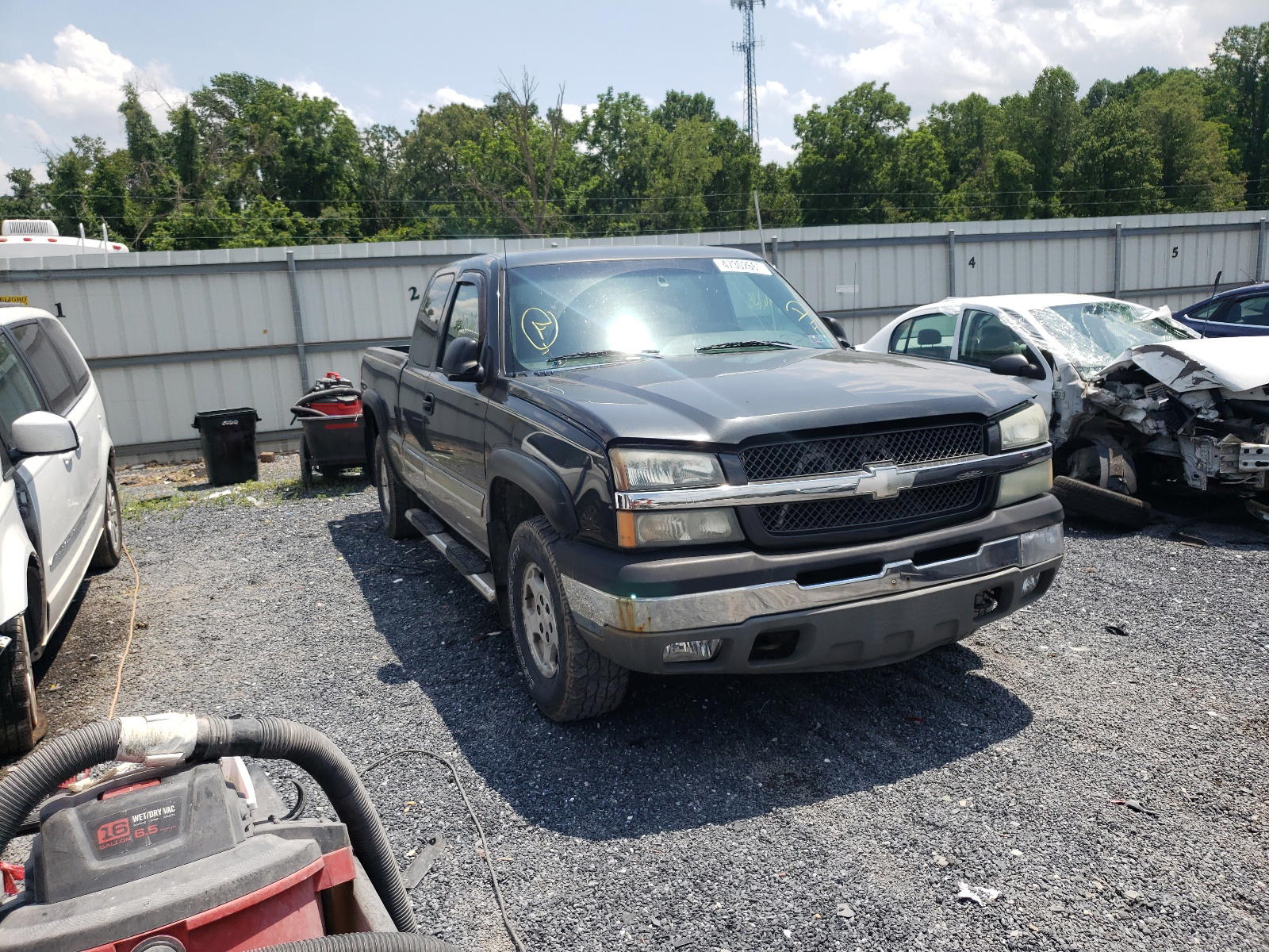 CHEVROLET SILVERADO 2003 with VIN 2GCEK19T631223820 - Photo from auction