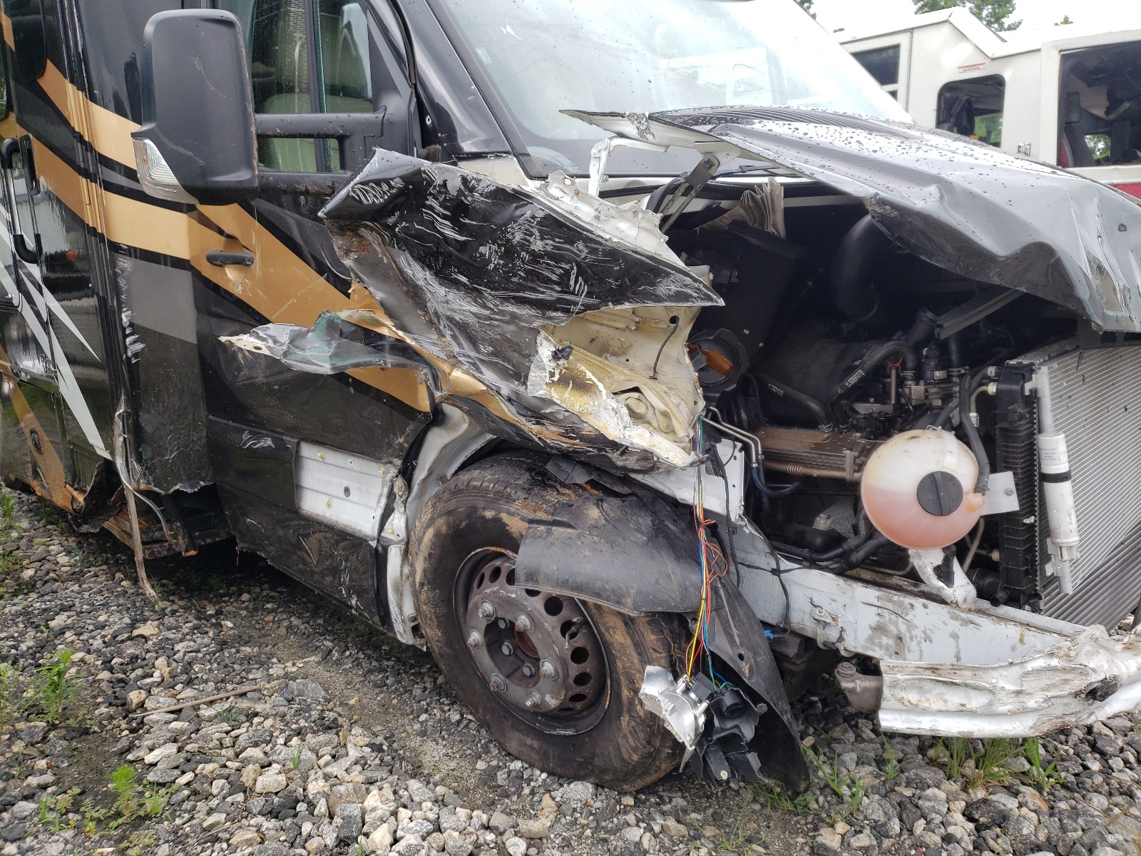 Photo 9 from auction – 2017 MERCEDES-BENZ SPRINTER 3 with VIN 8BNPF4CC4HE143882