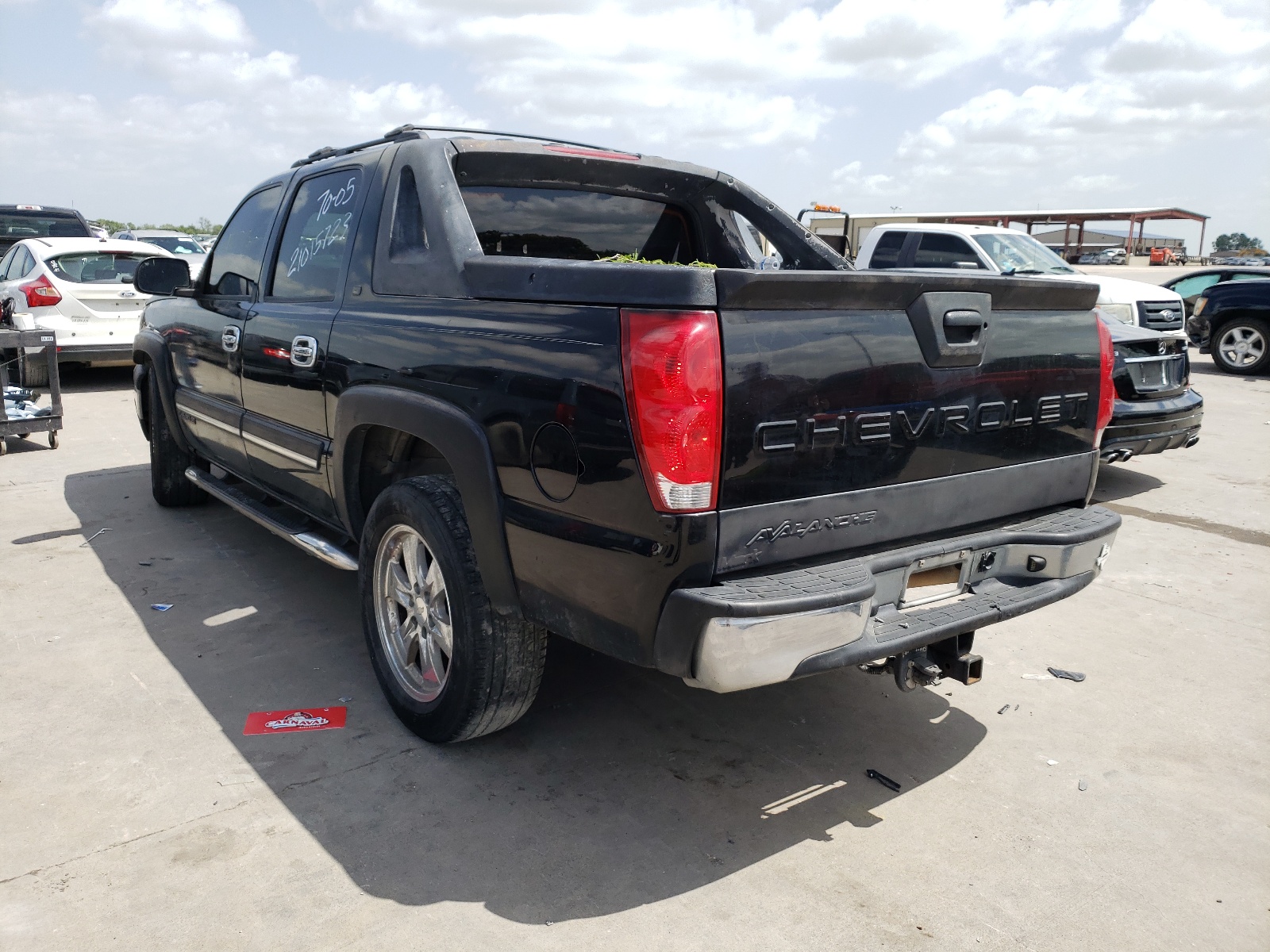 Photo 3 from auction – 2005 CHEVROLET AVALANCHE with VIN 3GNEC12ZX5G296105