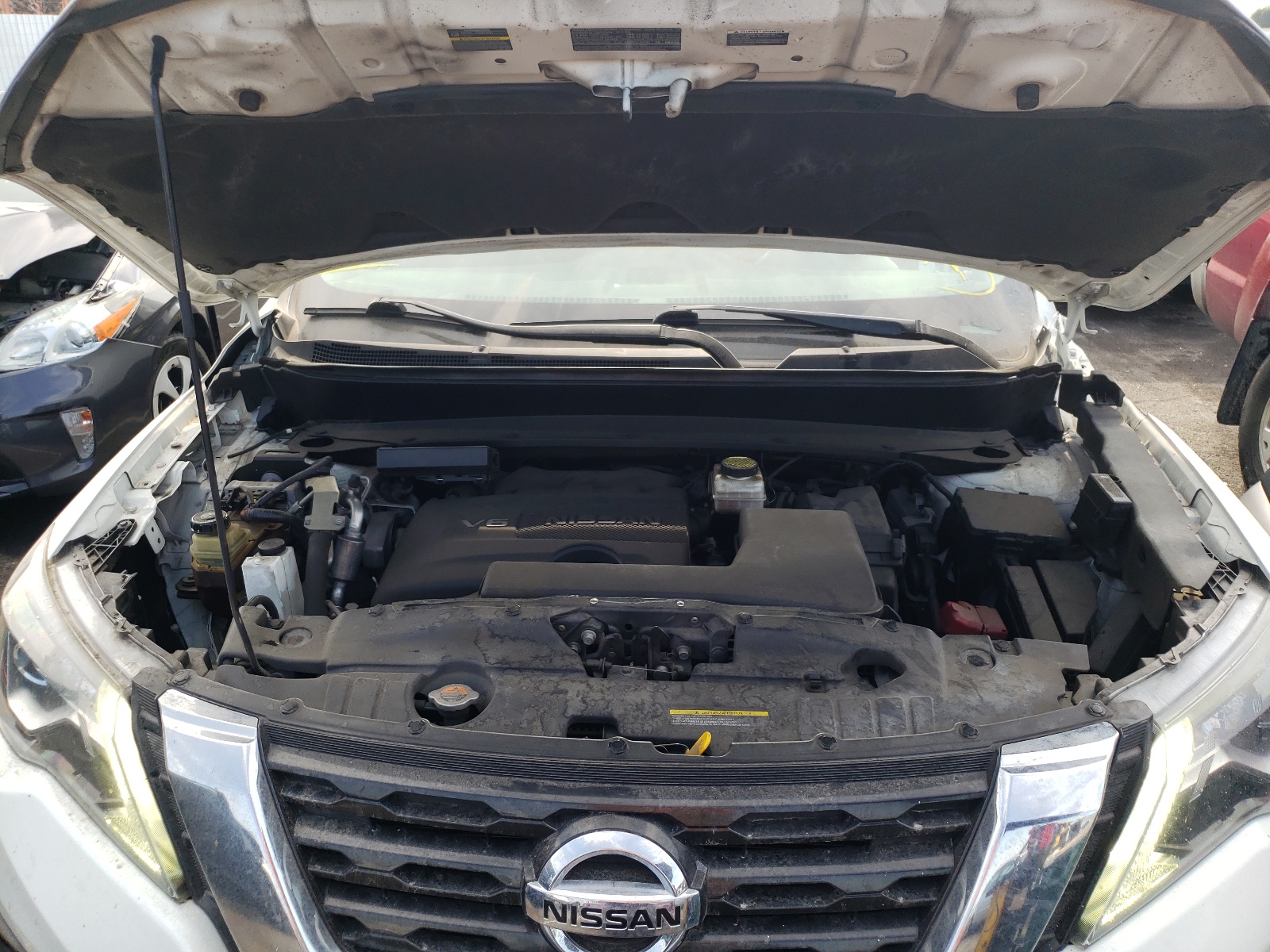 Photo 7 from auction – 2017 NISSAN PATHFINDER with VIN 5N1DR2MM7HC662681