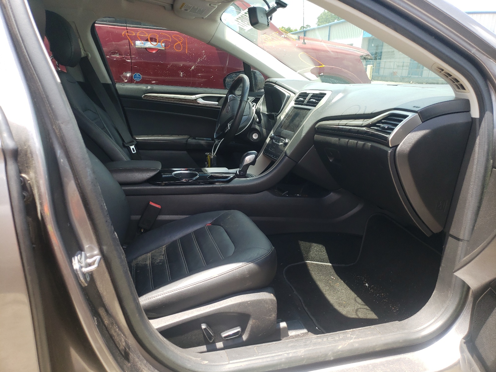 Photo 5 from auction – 2013 FORD FUSION SE with VIN 3FA6P0HR7DR167086