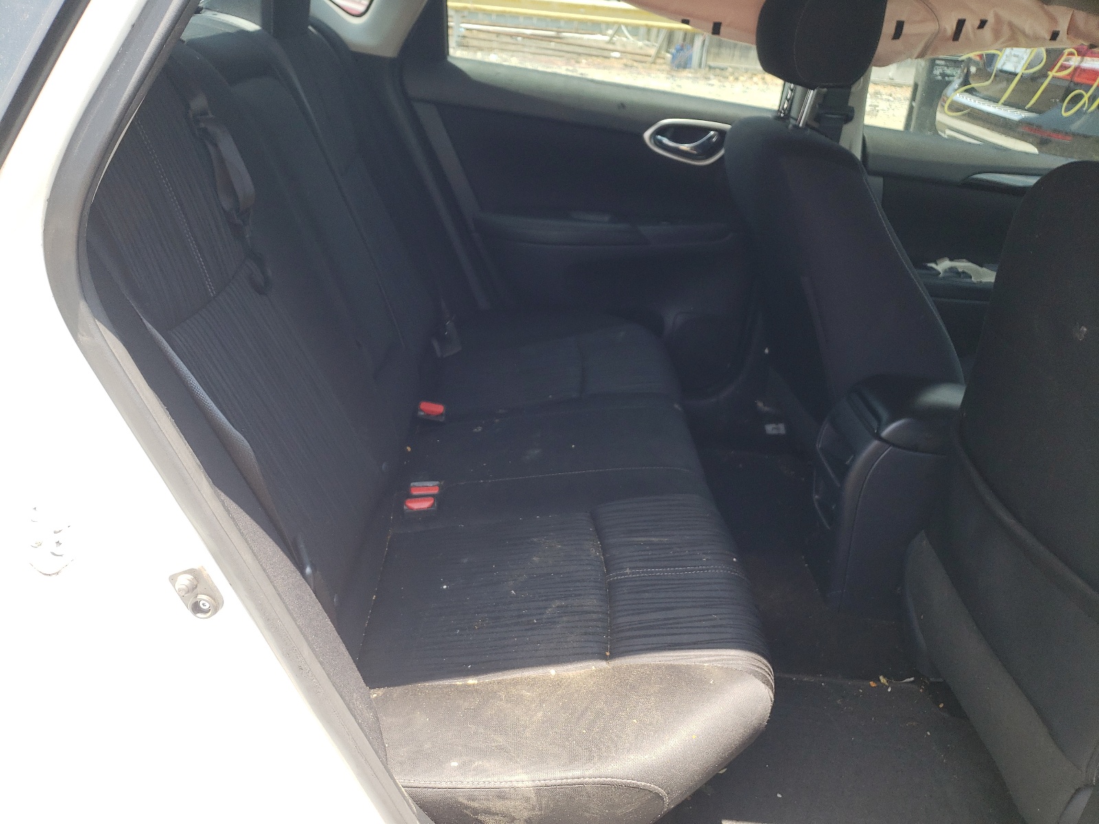 Photo 6 from auction – 2016 NISSAN SENTRA S with VIN 3N1AB7AP1GY240454