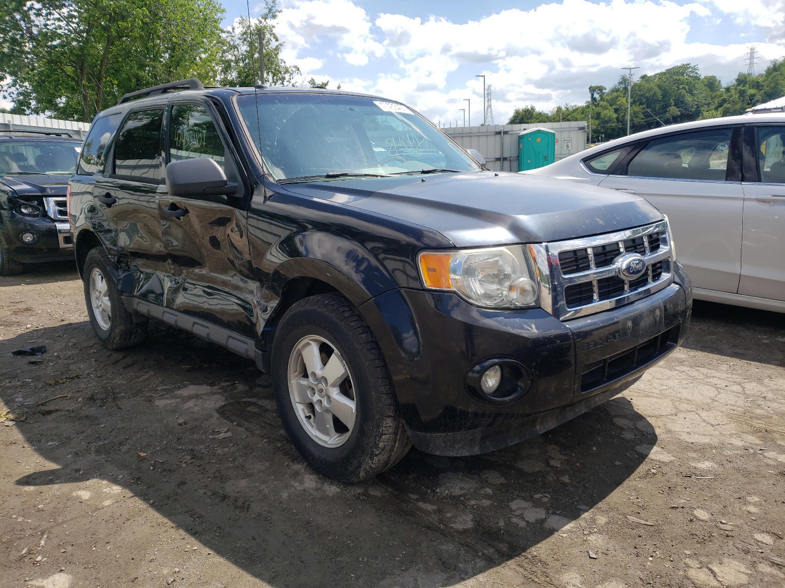FORD ESCAPE XLT 2010 with VIN 1FMCU9DG2AKD24940 - Photo from auction