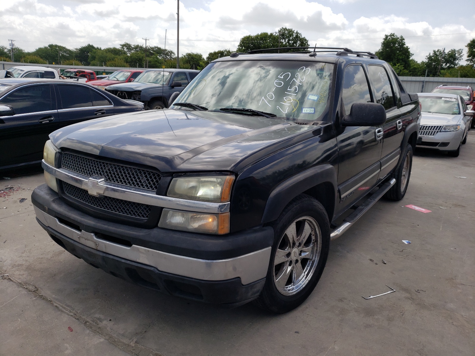 Photo 9 from auction – 2005 CHEVROLET AVALANCHE with VIN 3GNEC12ZX5G296105
