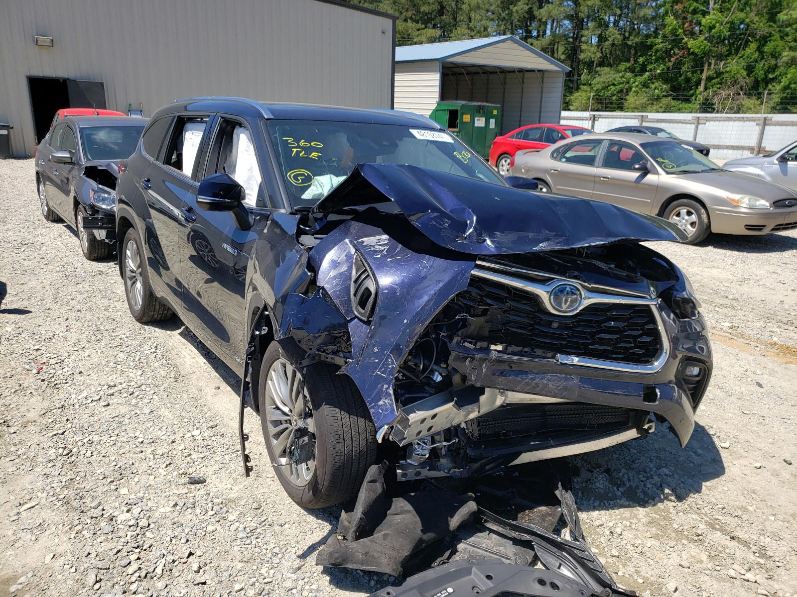 TOYOTA HIGHLANDER 2020 with VIN 5TDEBRCH5LS003273 - Photo from auction