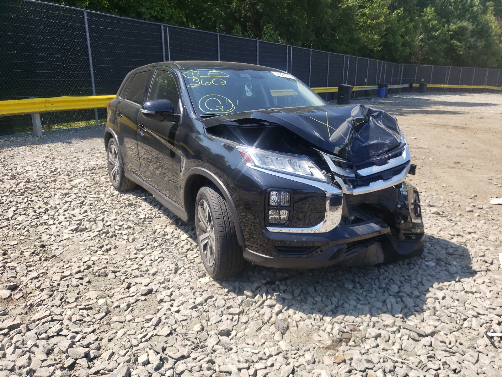 MITSUBISHI OUTLANDER 2020 with VIN JA4AP4AUXLU006744 - Photo from auction