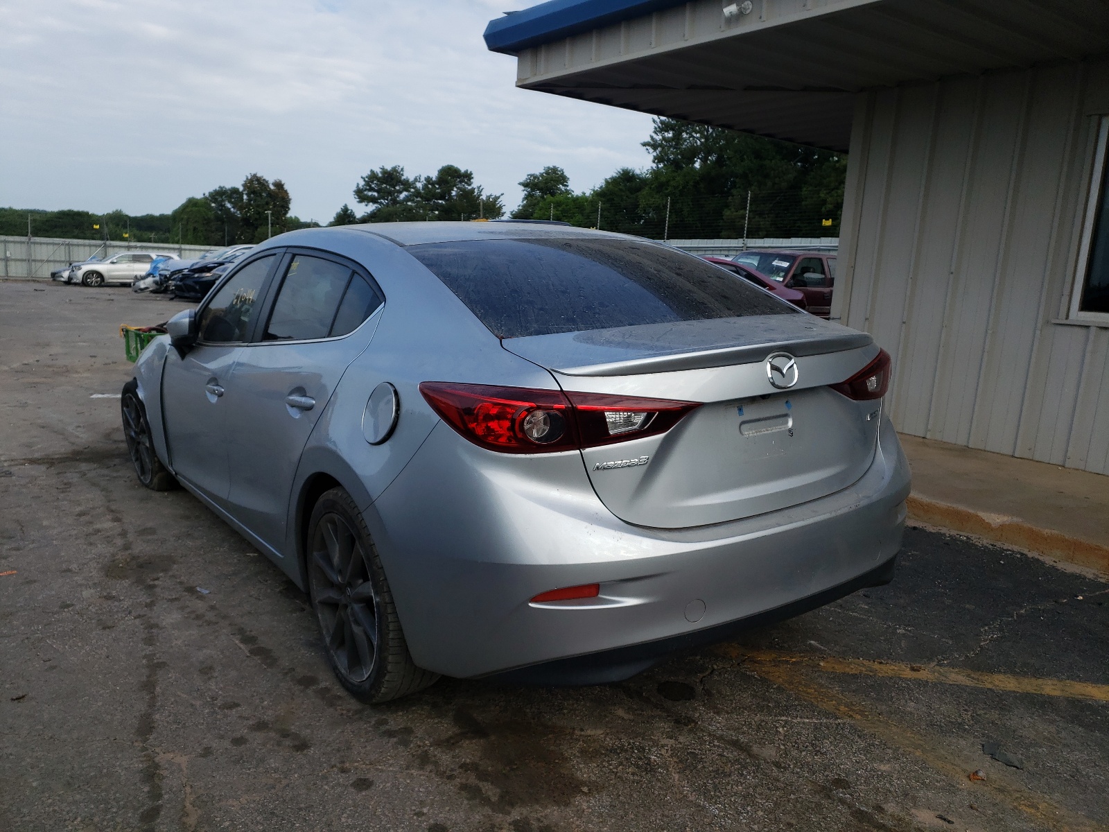 Photo 3 from auction – 2018 MAZDA 3 TOURING with VIN 3MZBN1V32JM206967