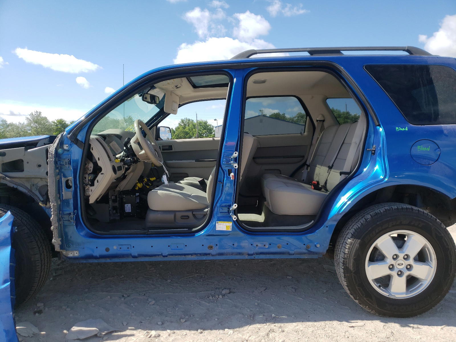 Photo 9 from auction – 2012 FORD ESCAPE with VIN 1FMCU0DG7CKB29897
