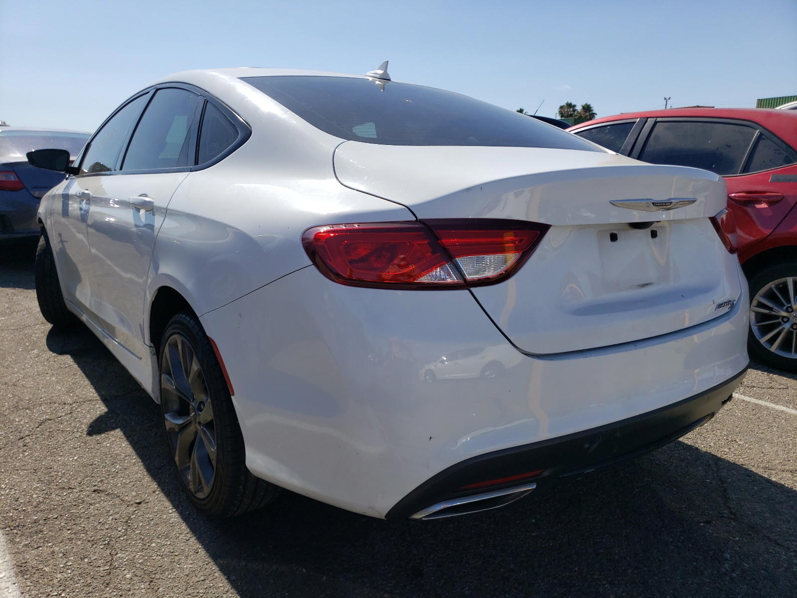 Photo 3 from auction – 2016 CHRYSLER 200 S with VIN 1C3CCCBG3GN134809