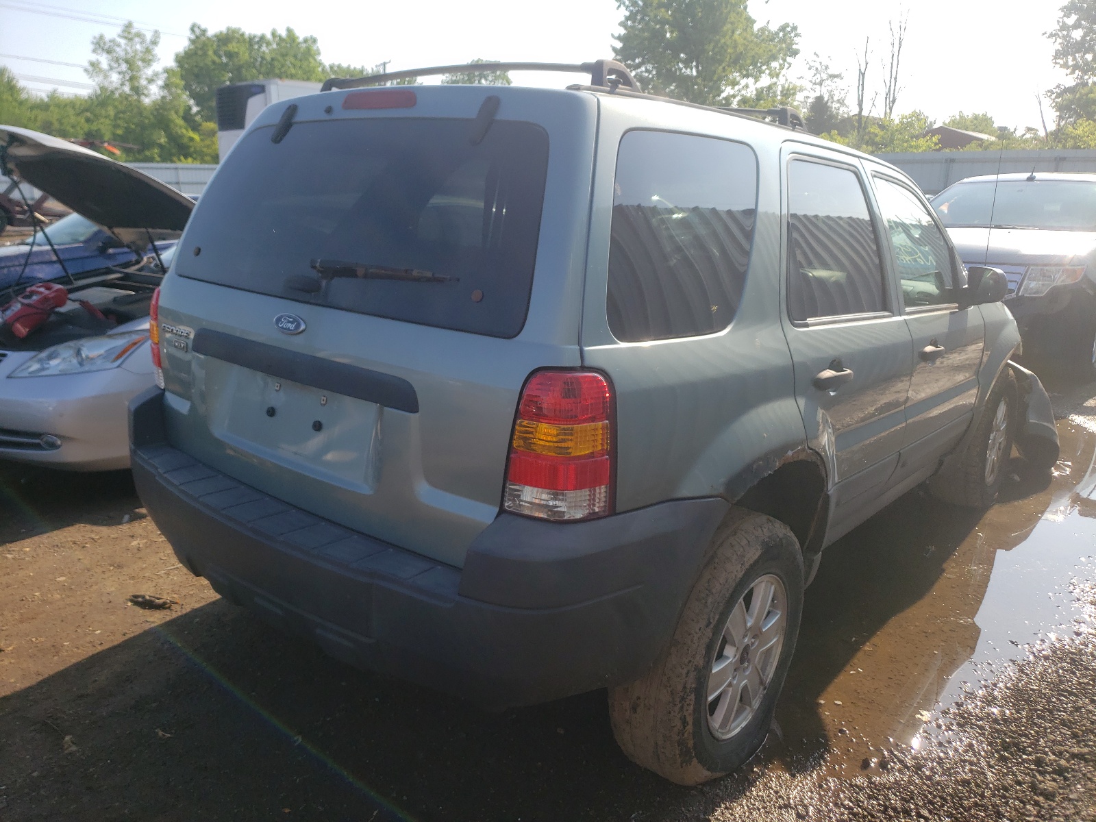 Photo 4 from auction – 2007 FORD ESCAPE XLT with VIN 1FMCU93Z57KA98887