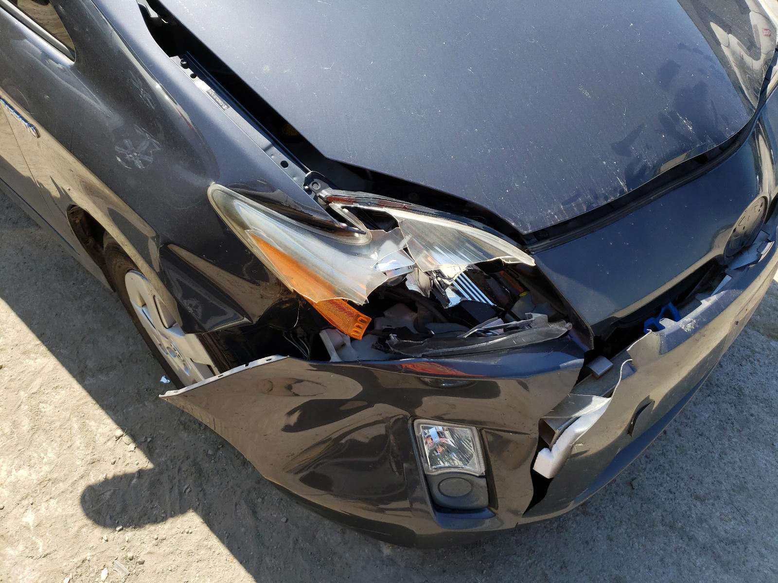 Photo 9 from auction – 2011 TOYOTA PRIUS with VIN JTDKN3DU7B1363983