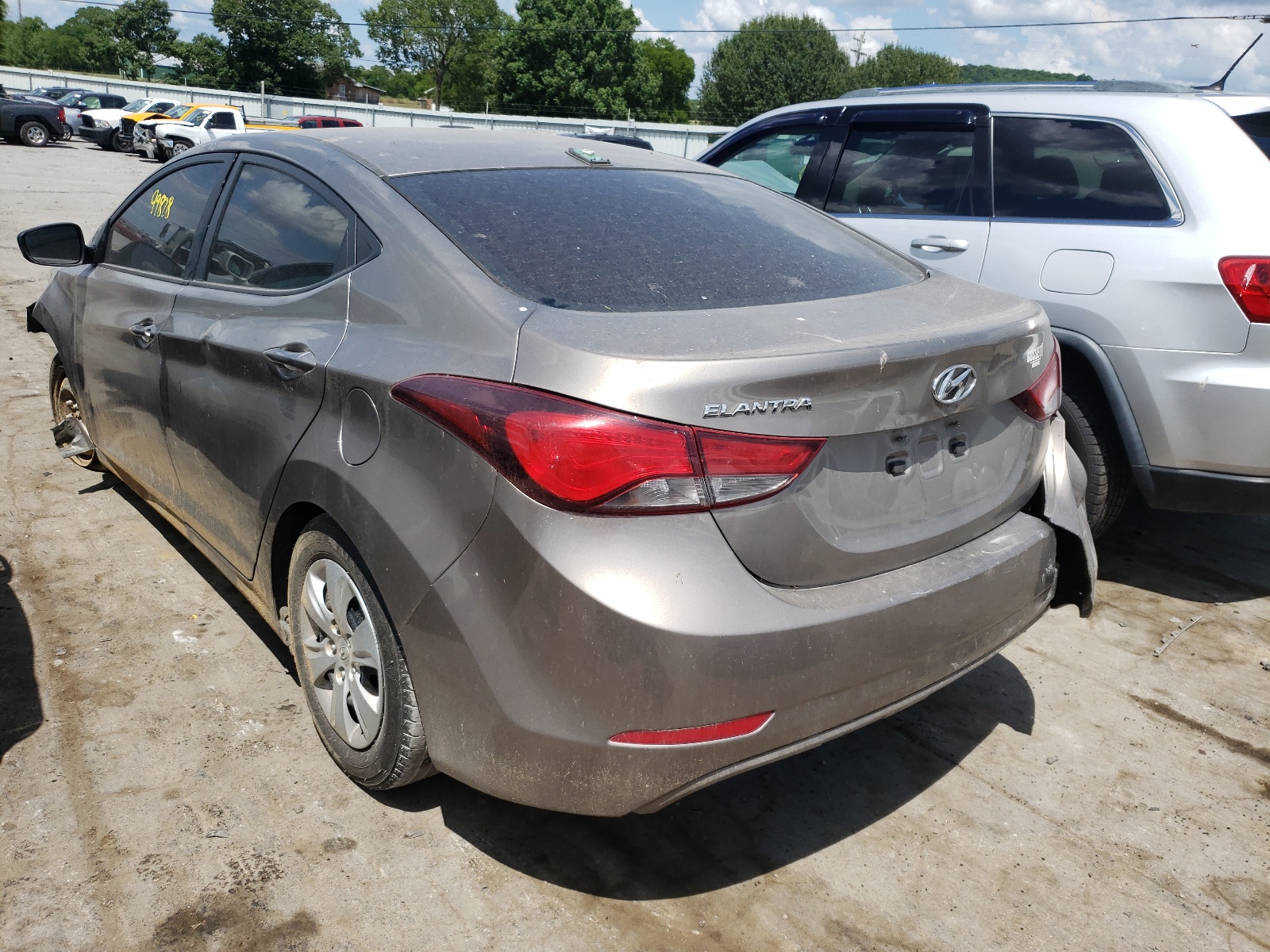 Photo 3 from auction – 2016 HYUNDAI ELANTRA SE with VIN 5NPDH4AE6GH736644