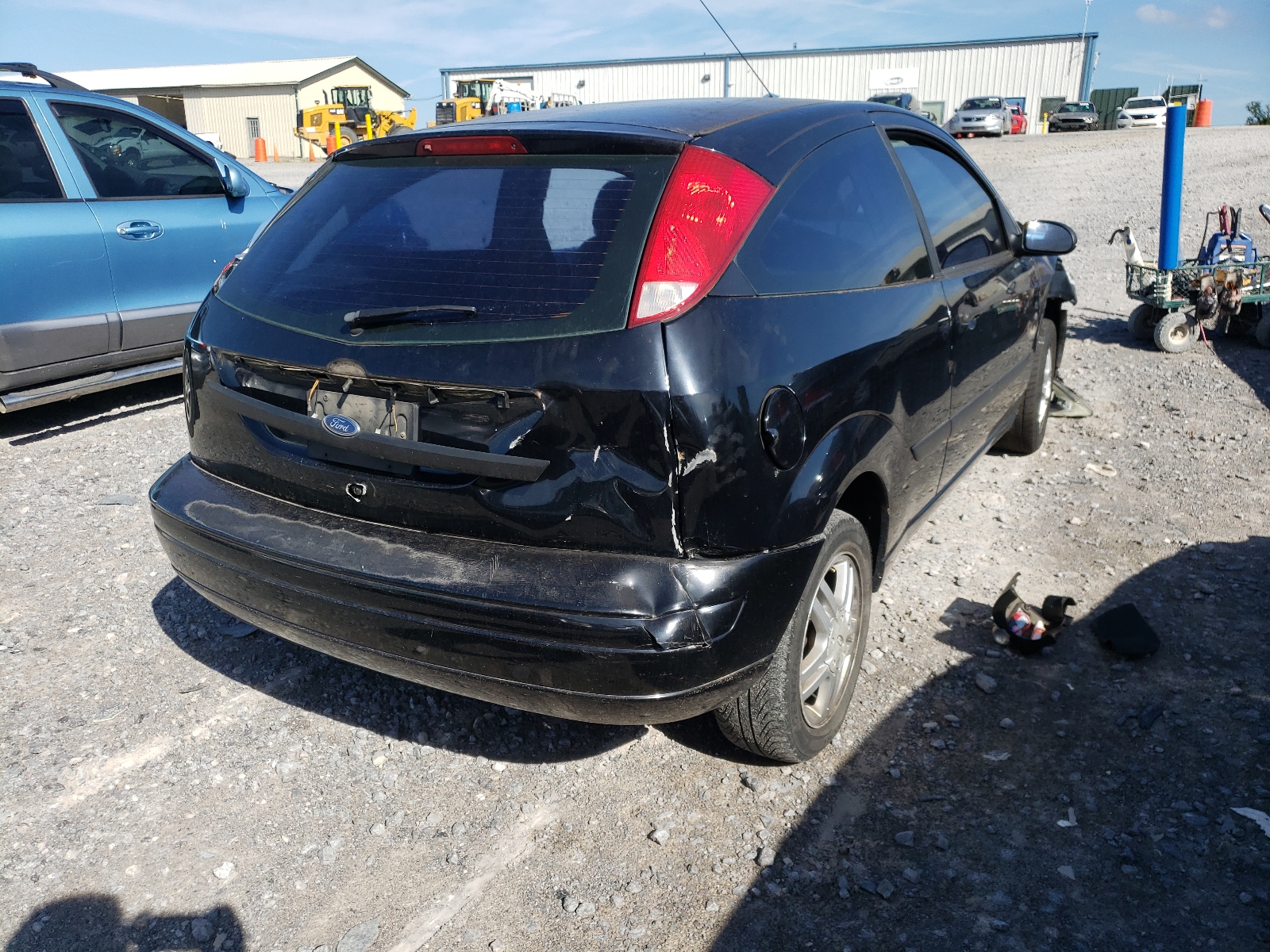 Photo 4 from auction – 2004 FORD FOCUS ZX3 with VIN 3FAFP31344R117060